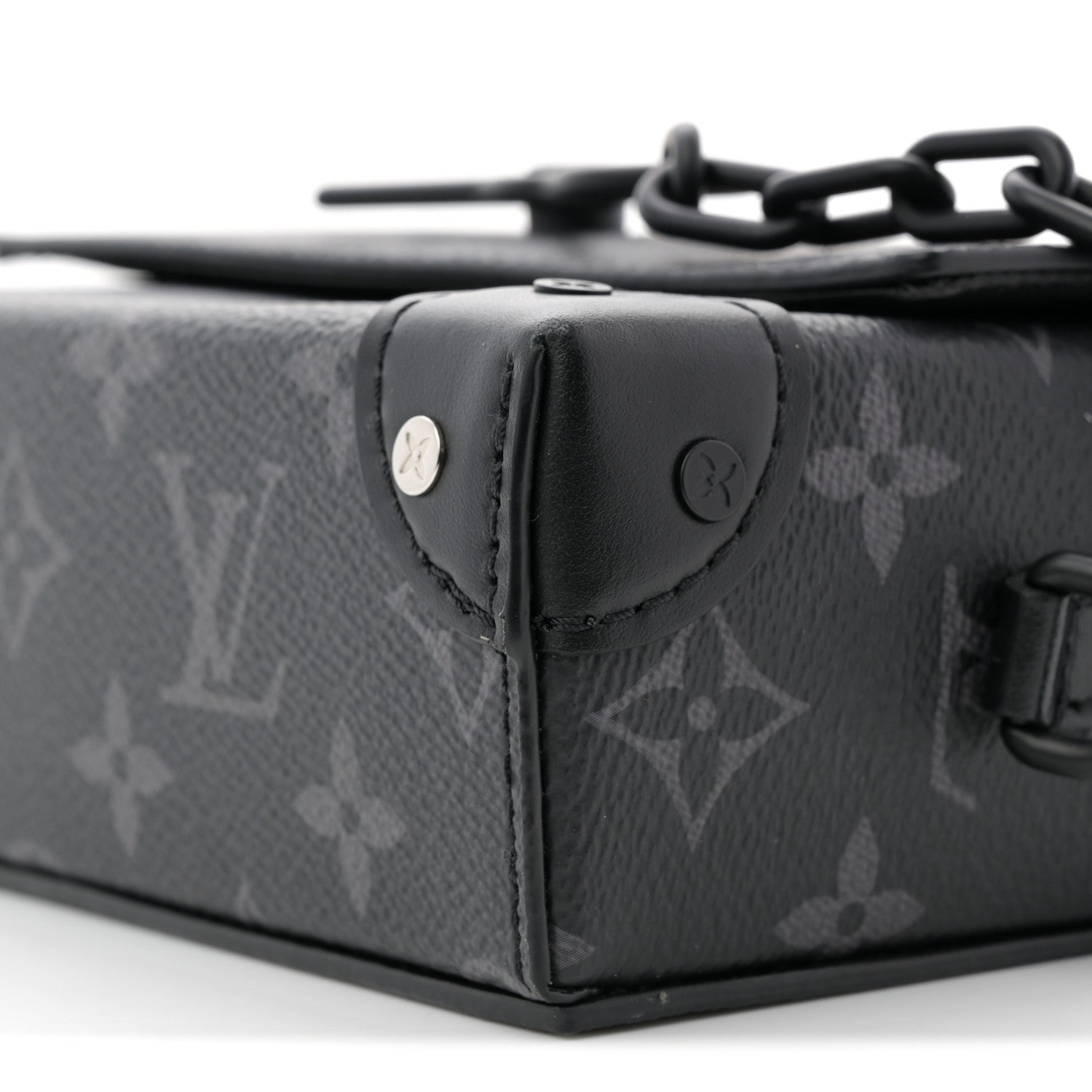 Louis Vuitton Monogram Eclipse Steamer Wearable Wallet 1833874
