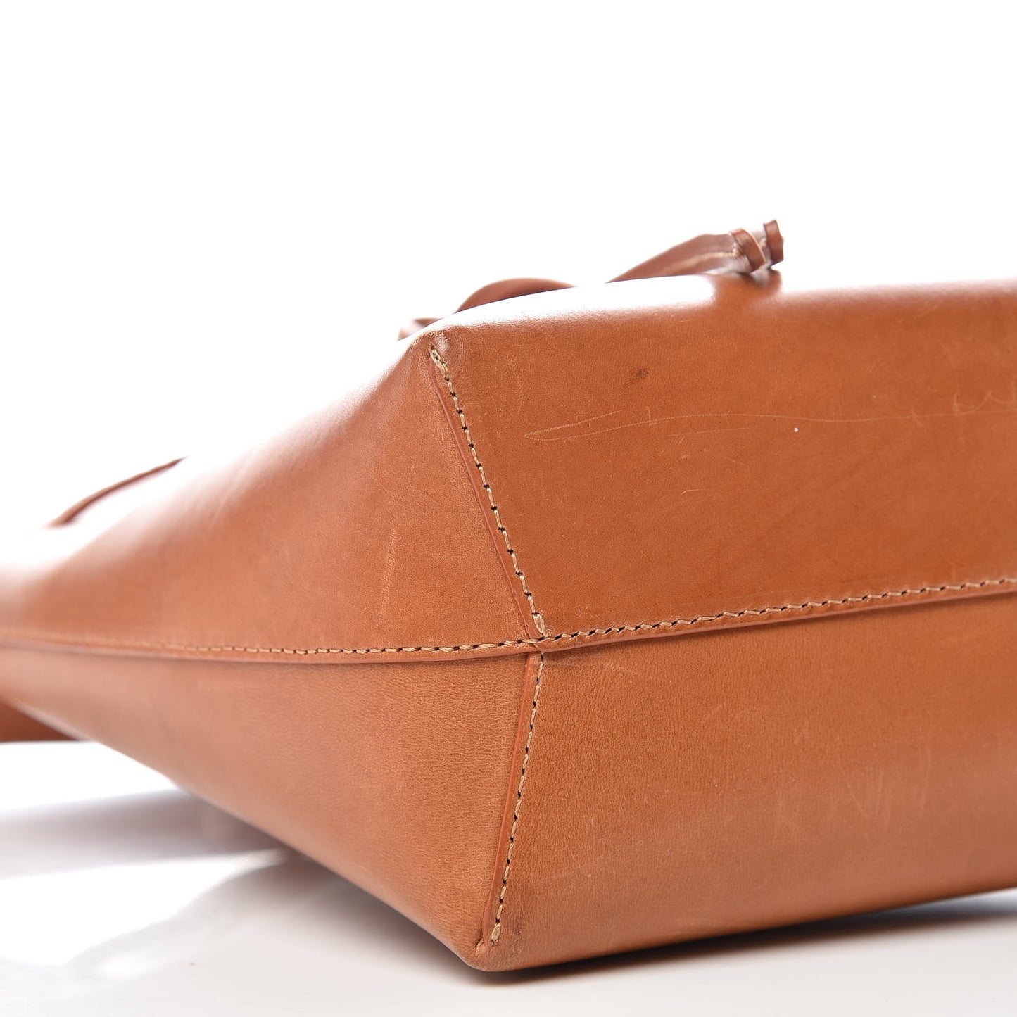 Calfskin Mini Mini Bucket Bag Camello Rosa