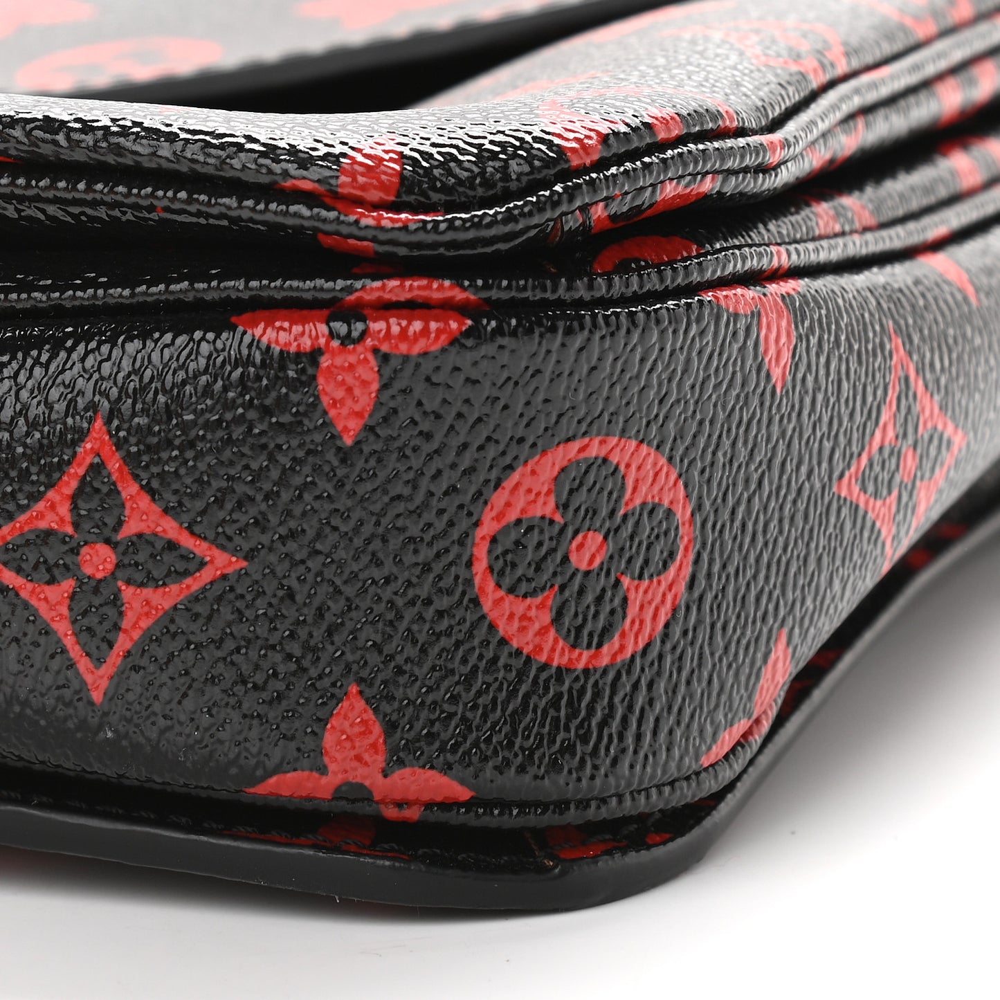 Monogram Infrarouge Pochette Metis