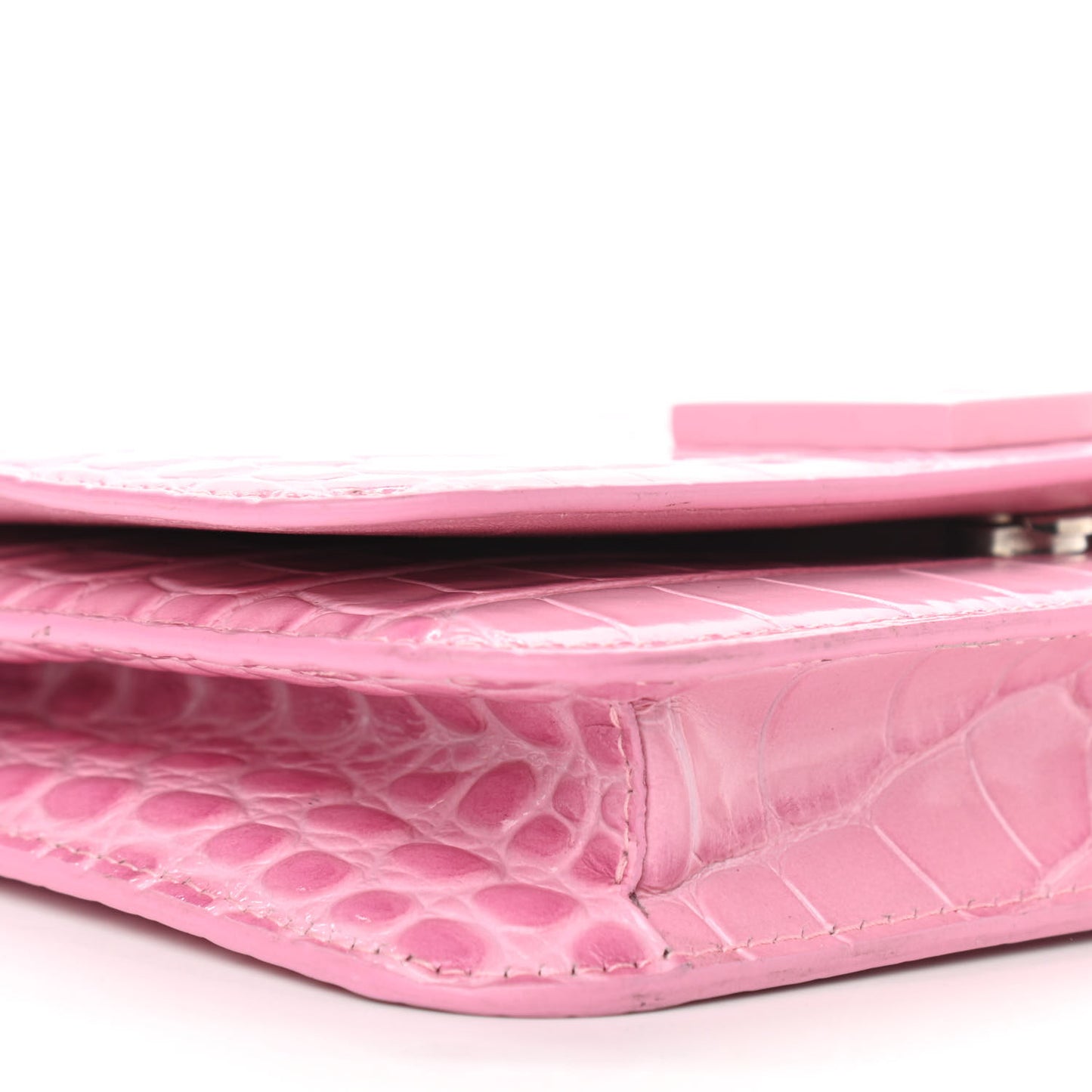 Patent Crocodile Embossed B Wallet On Chain Pink