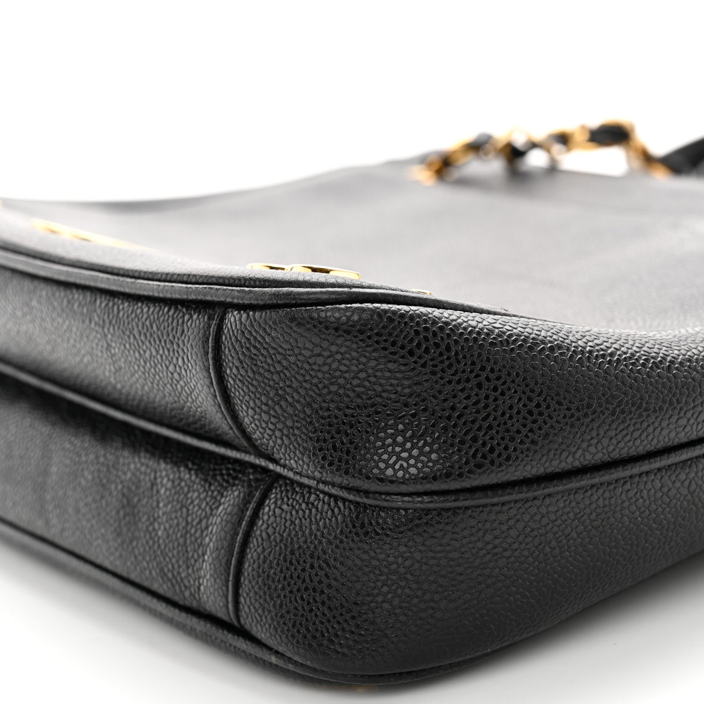 Caviar CC Shoulder Bag Black