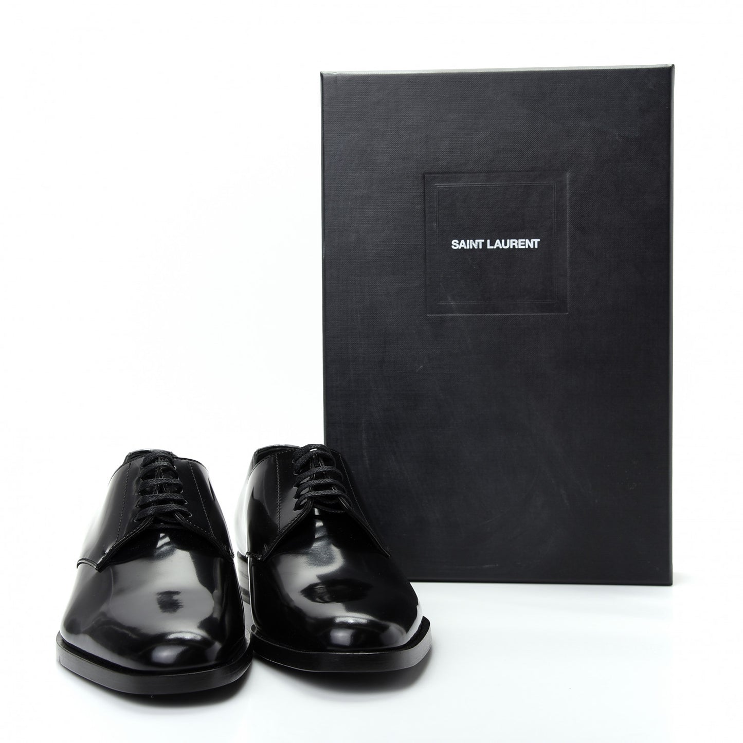 Patent Calfskin Montaigne 25 Uniform 38 Black