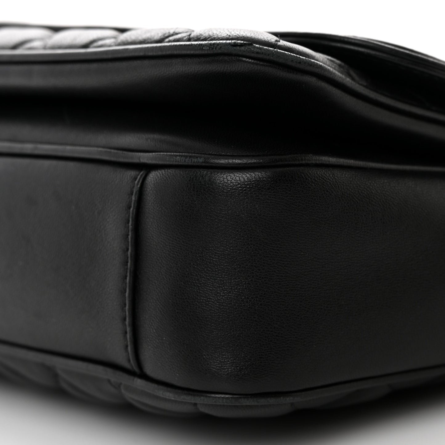 Lambskin Quilted Medium Lovely Day Flap Black