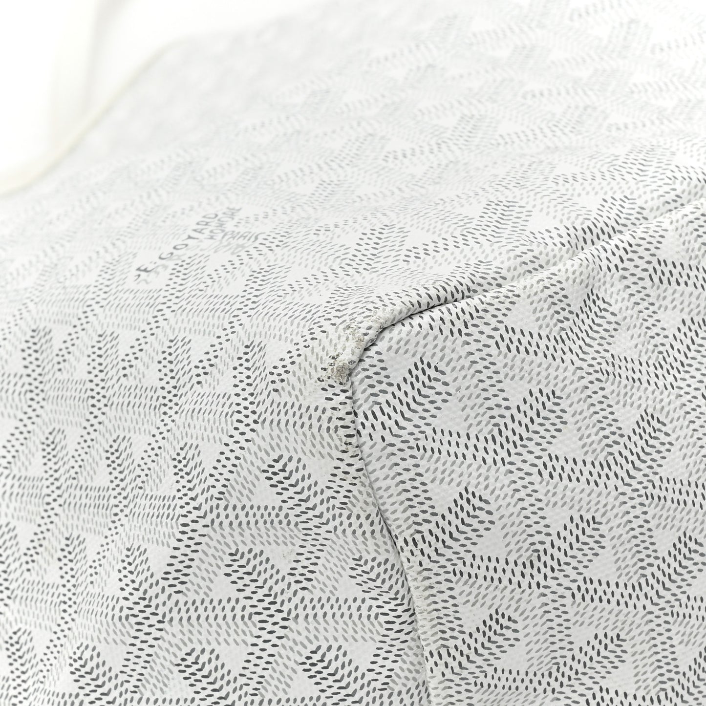 Goyardine Saint Louis GM White