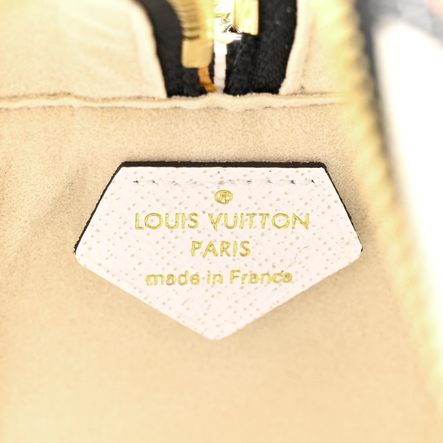 Louis Vuitton Monogram Giant Jungle Beach Pouch Ivory 6 of 11