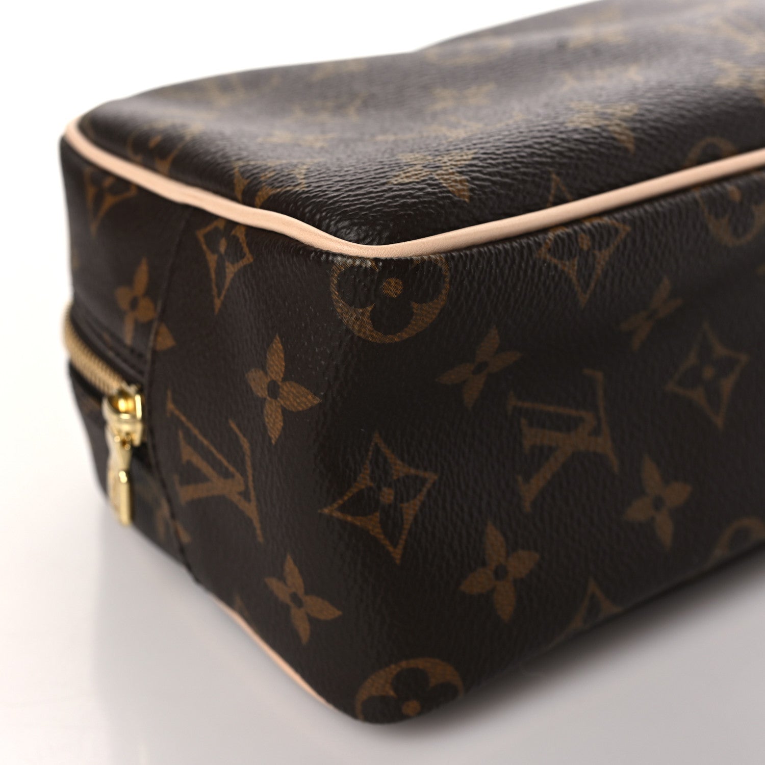 Louis Vuitton Monogram Toiletry Bag 25 7 of 9