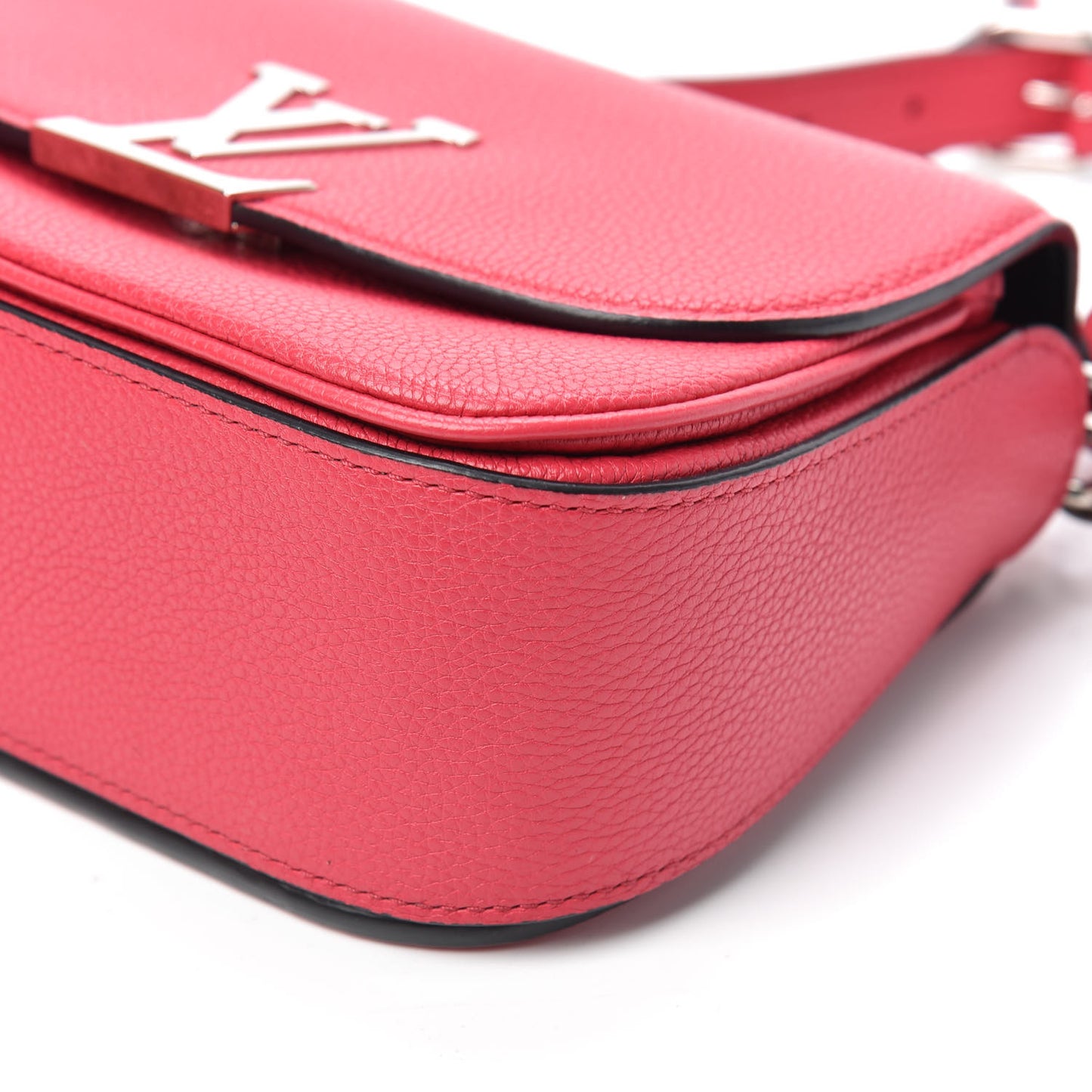 Grained Calfskin Vivienne NM Framboise