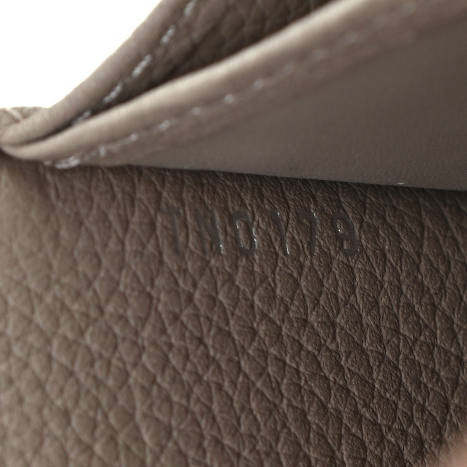 Louis Vuitton Mahina Iris Wallet NM Galet 7 of 7