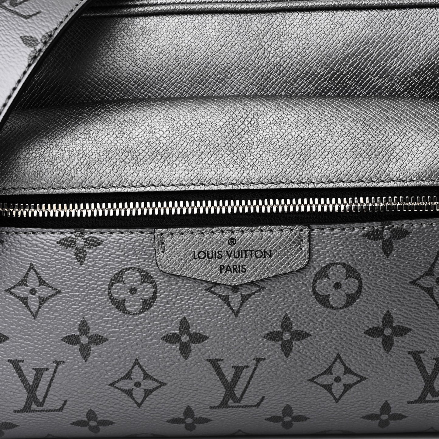 Taigarama Outdoor Messenger Gunmetal