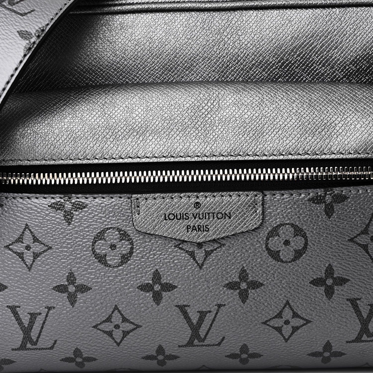 Louis Vuitton Taigarama Outdoor Messenger Gunmetal 7 of 10