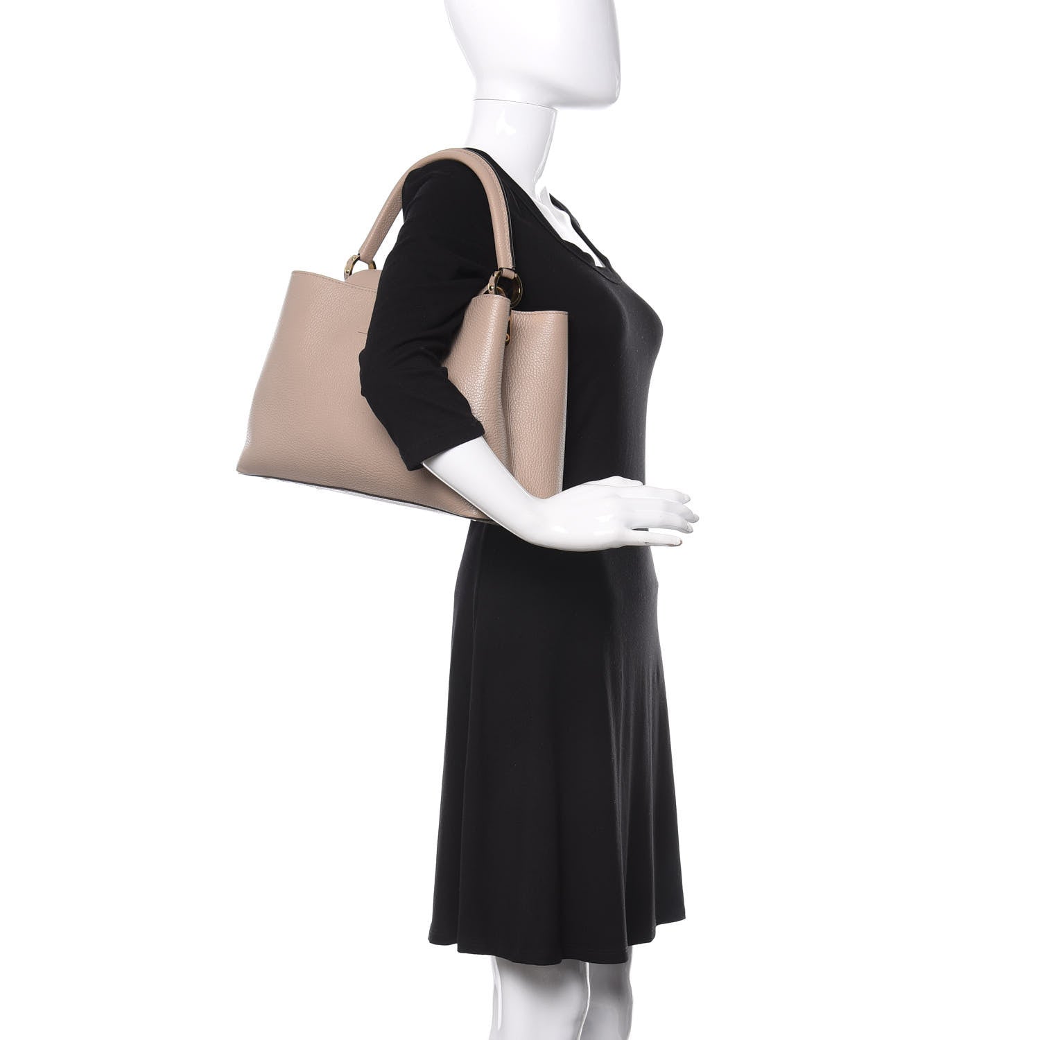 Louis Vuitton Taurillon Capucines MM Galet 2 of 9