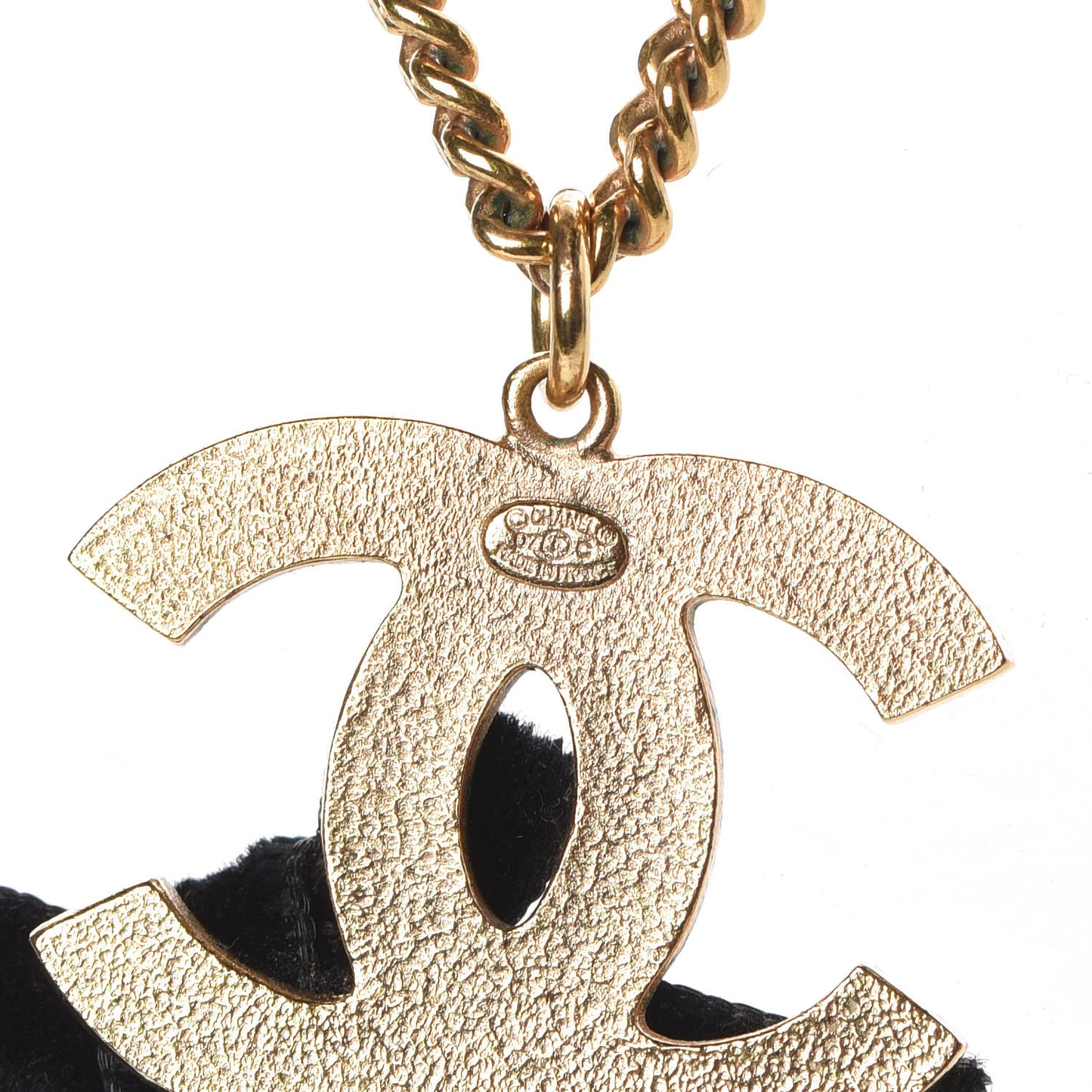 Enamel Velvet CC Bow Necklace Black Gold
