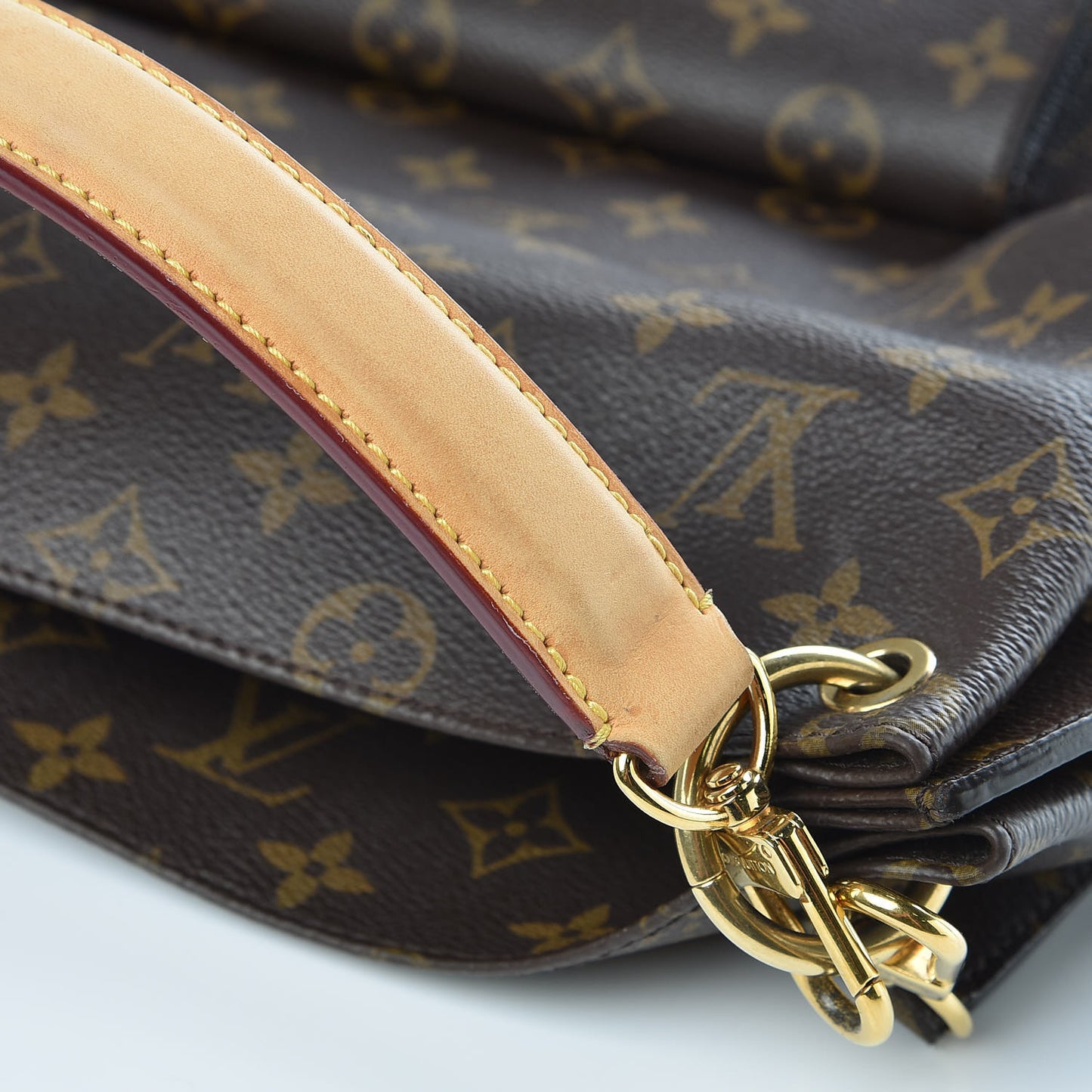 Monogram Metis
