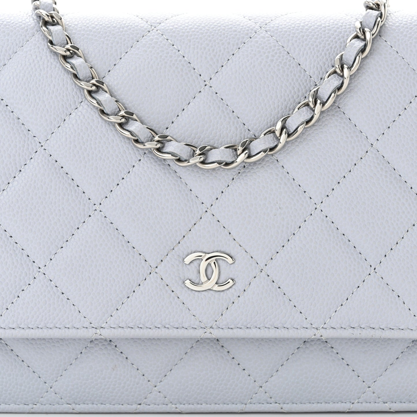 Caviar Quilted Wallet On Chain WOC Light Grey