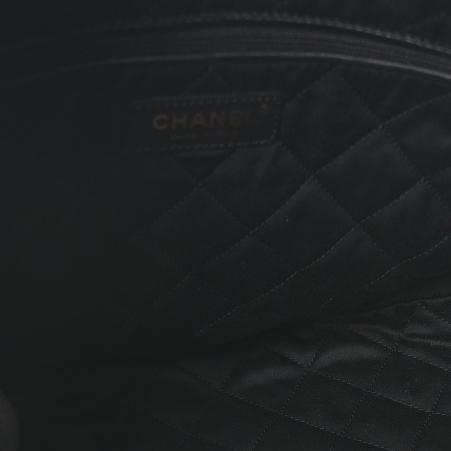 Shiny Caviar Quilted Small Chanel 22 Black