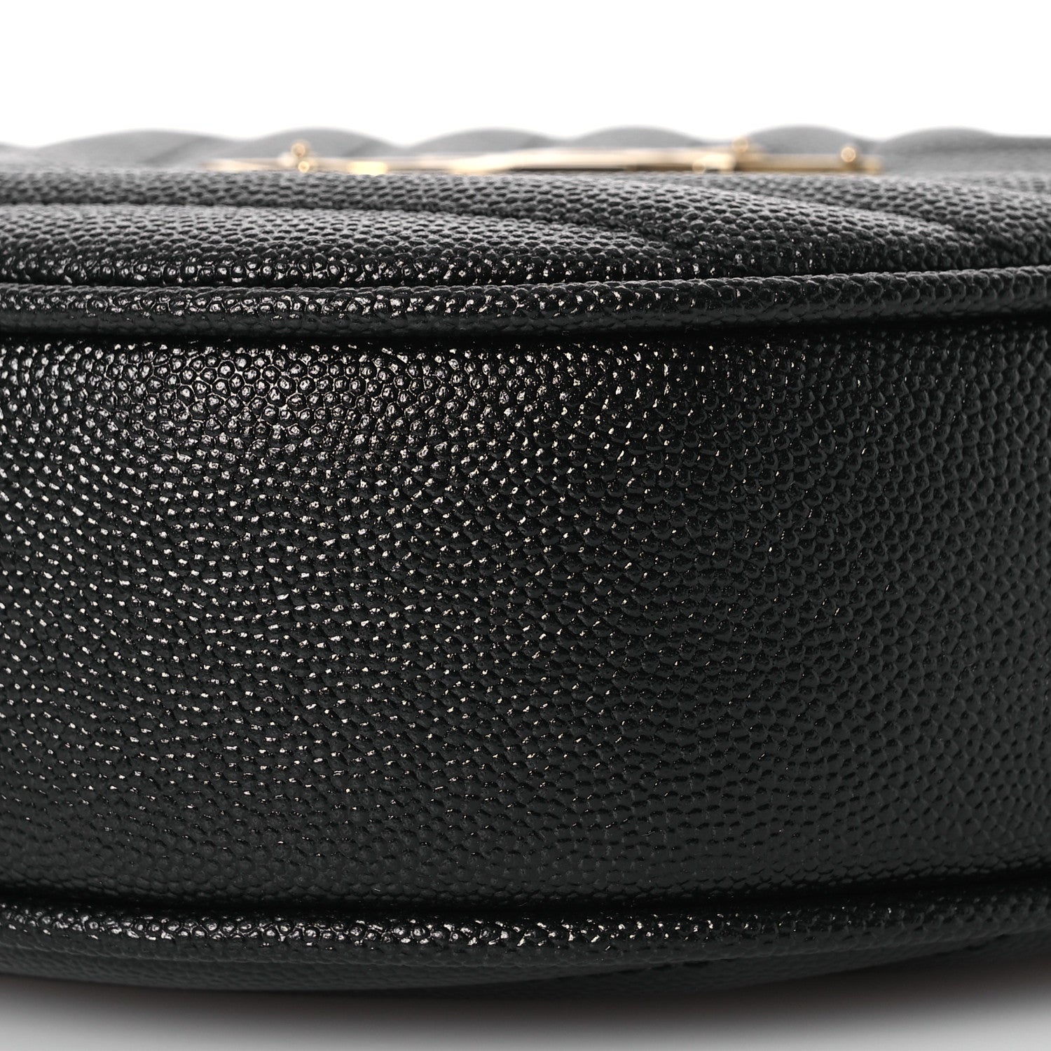 Saint Laurent Grain De Poudre Matelasse Chevron Quilted Round Vinyle Camera Bag Black 9 of 11