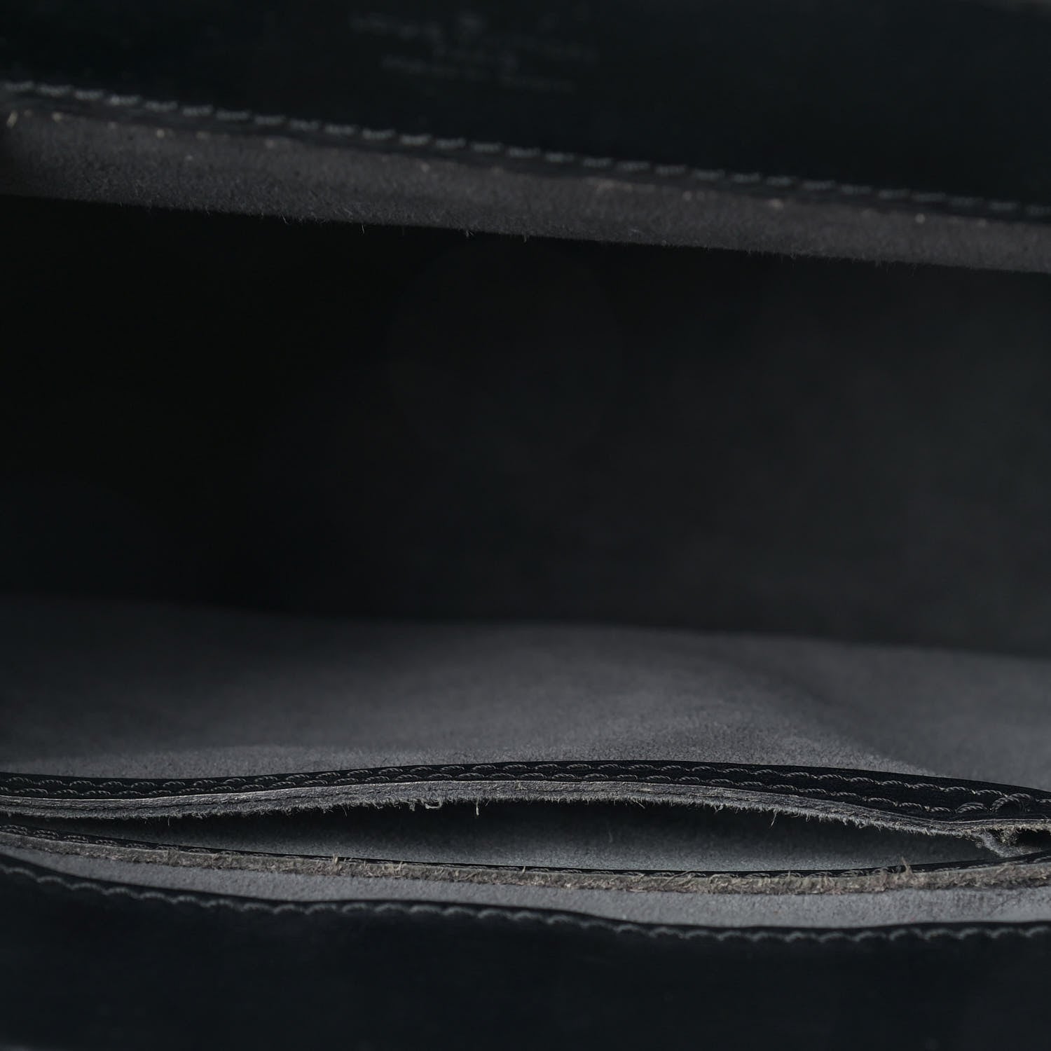 Louis Vuitton Epi Cluny Black 11 of 17