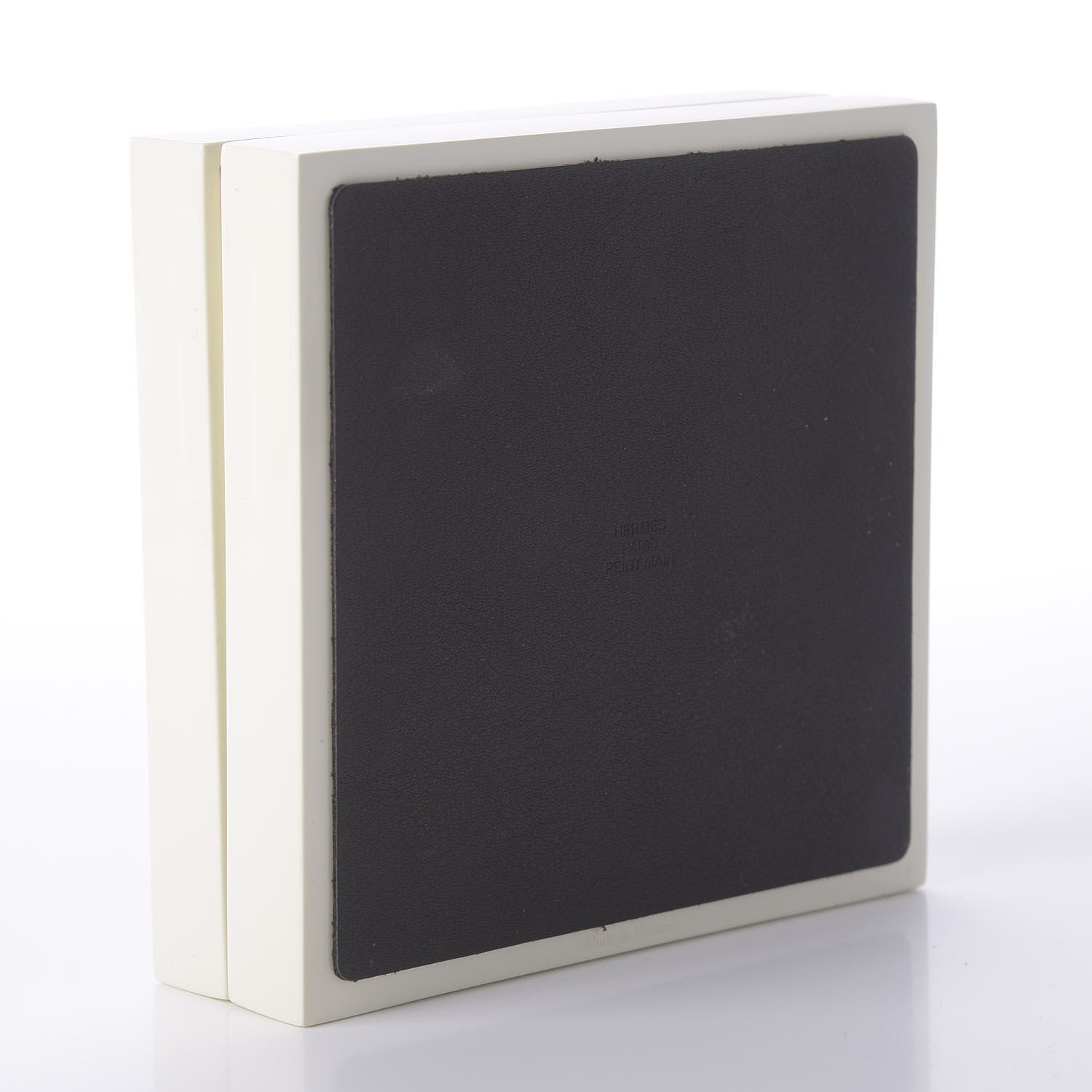 Hermes Lacquered Wood Small Un Cavallo Decorative Box 3 of 8