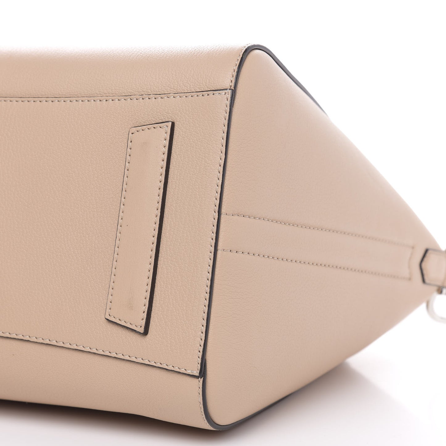 Sugar Goatskin Medium Antigona Nude