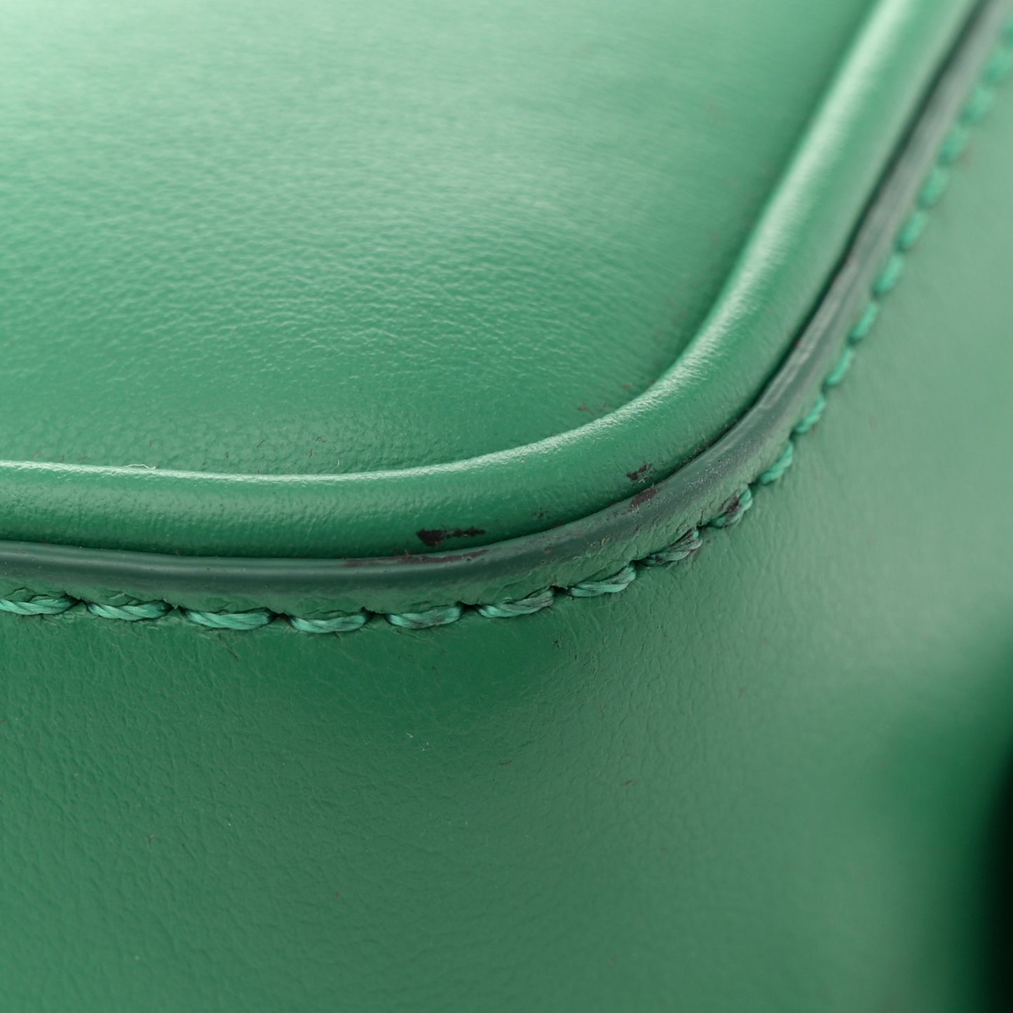 Smooth Calfskin Le Baneto Green