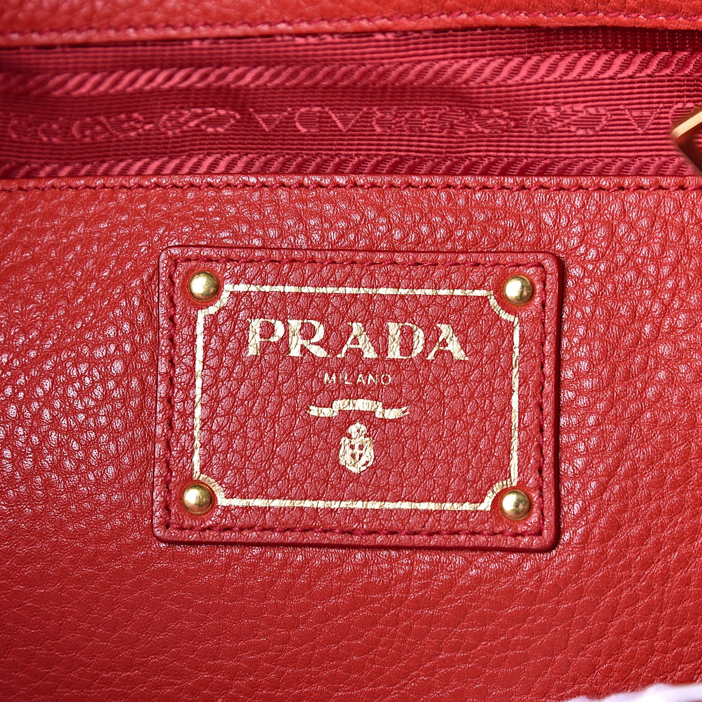 Vitello Daino Side Pocket Tote Rosso