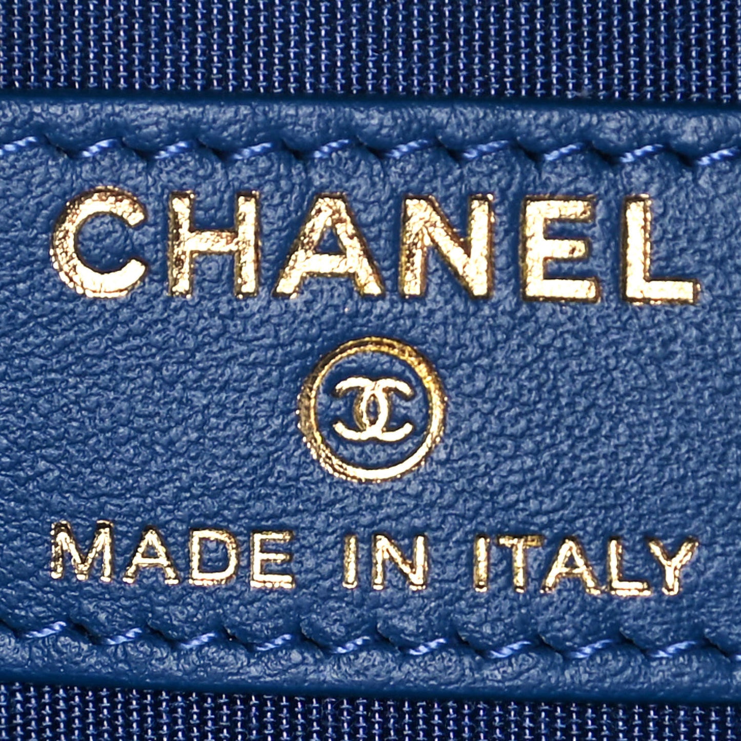 Shearling Sheepskin Chanel 19 Round Clutch With Chain Blue