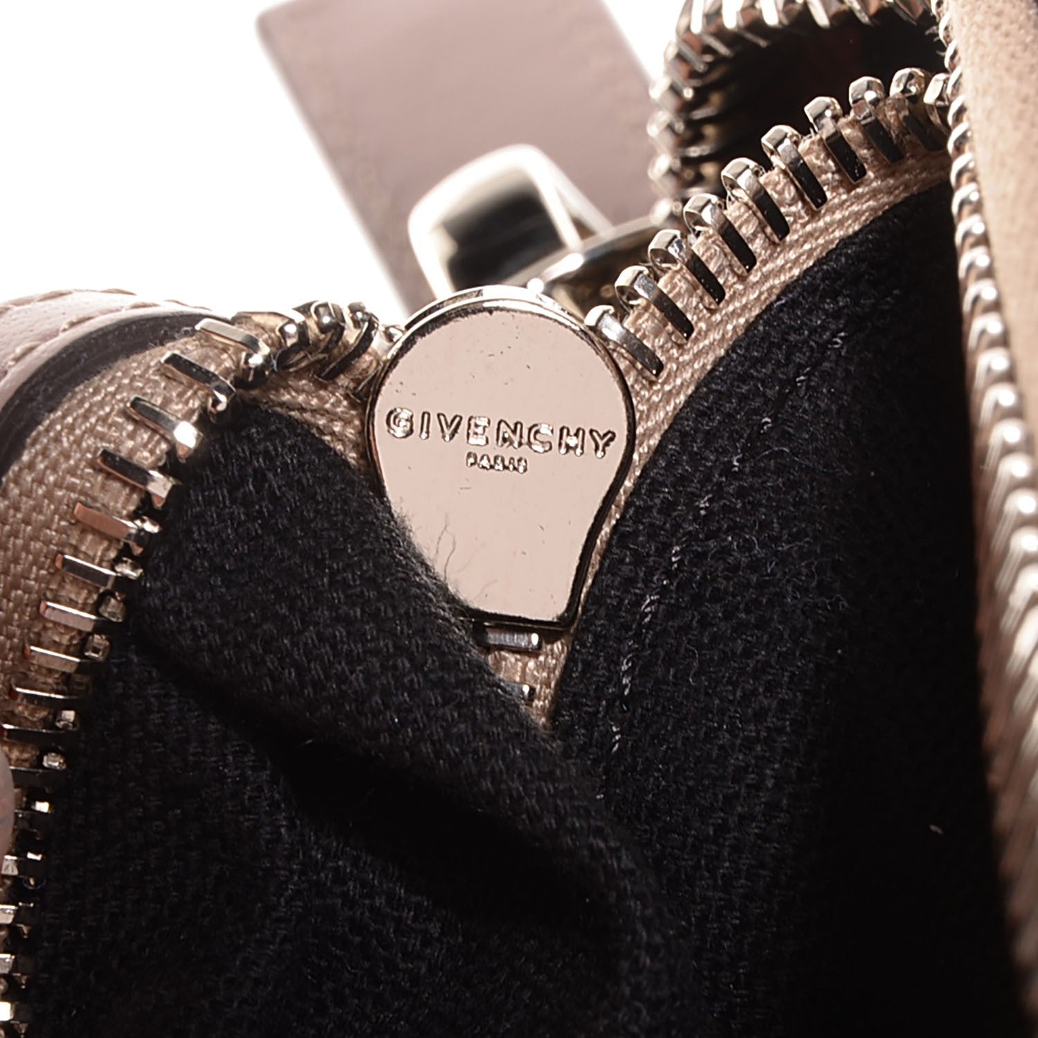 Givenchy Smooth Calfskin Small Antigona Linen 3 of 14
