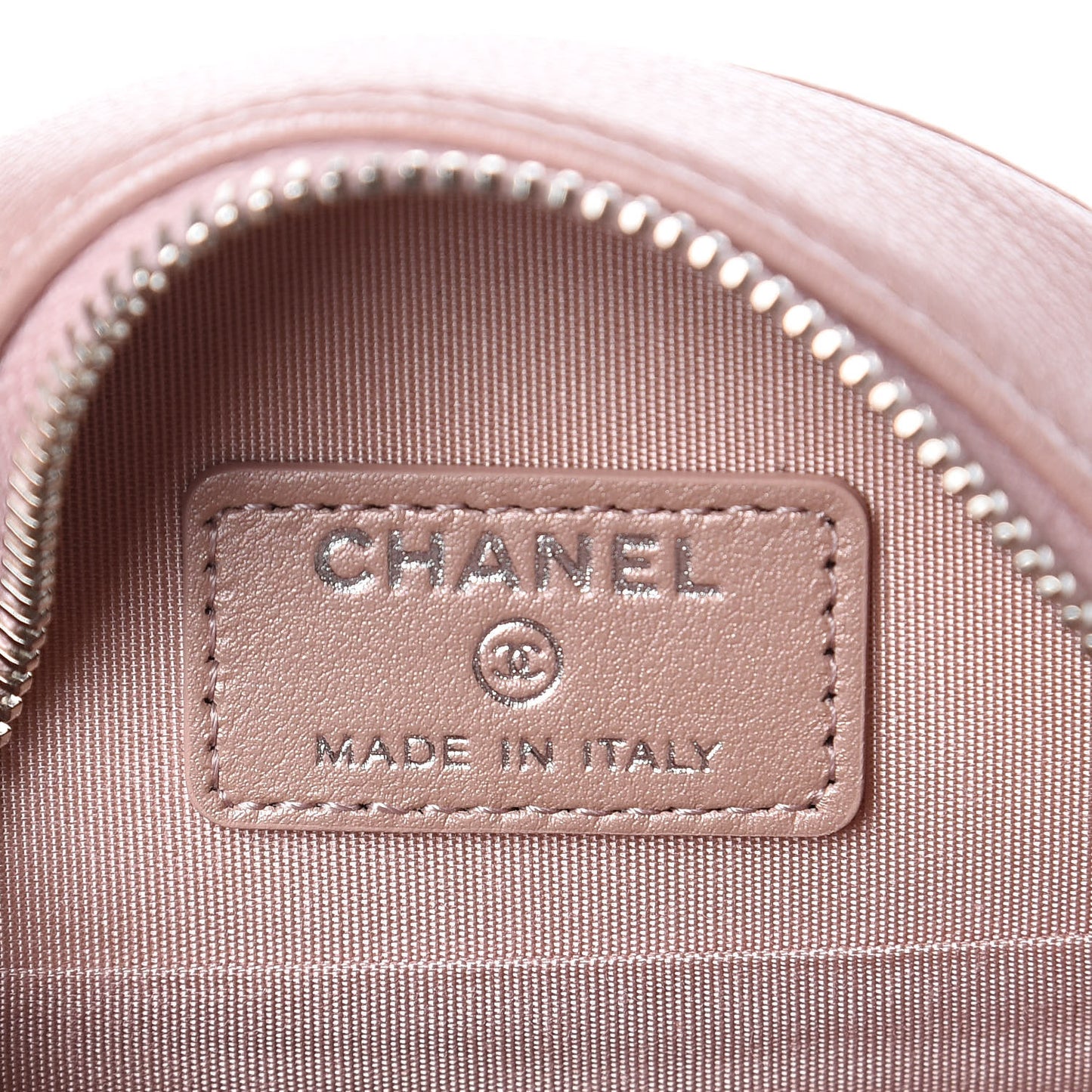 Goatskin Camellia Quilted Round Clutch With Chain Light Pink