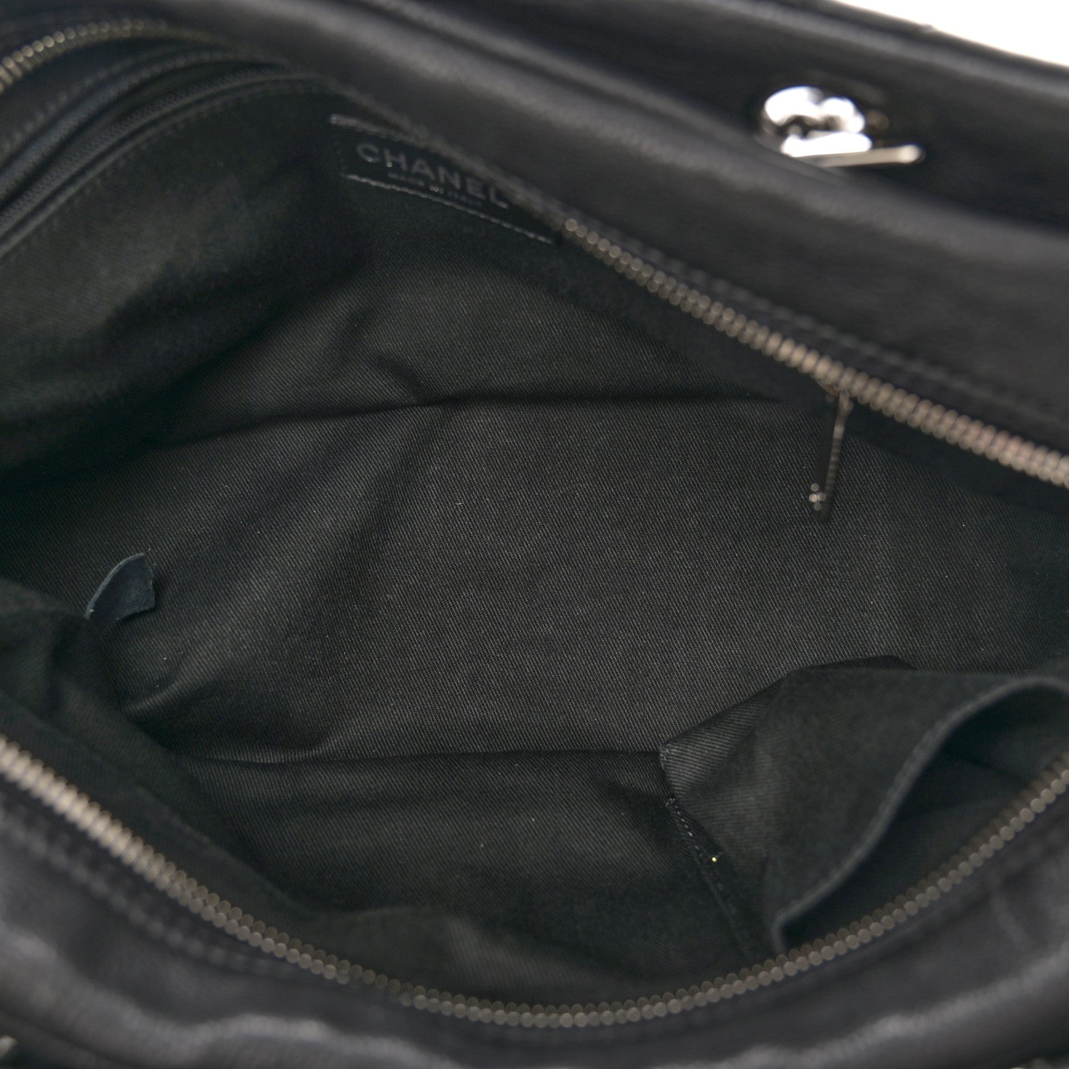 Chanel Calfskin Small Diamond Stitch Tote Black 5 of 10