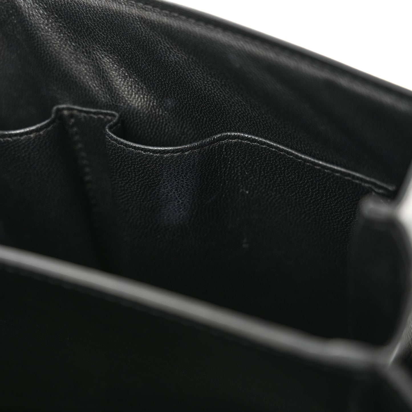 Box Calfskin Medium Classic Box Flap Bag Black