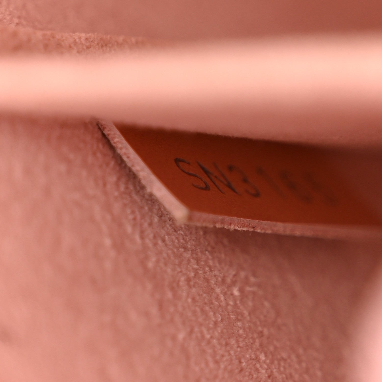 Louis Vuitton Epi Alma PM Rose Nacre 7 of 13