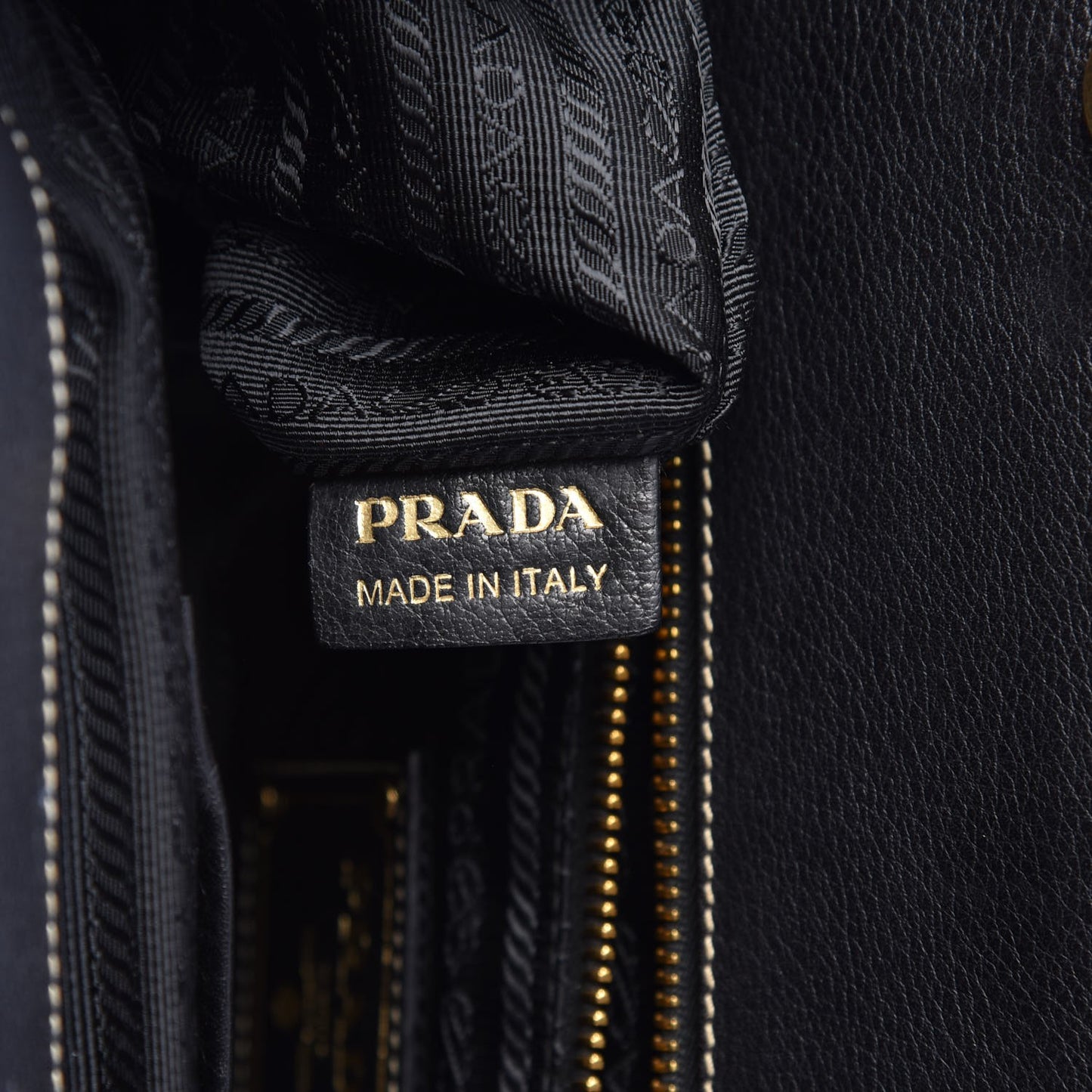 Straw Vitello Daino Shopping Tote Black