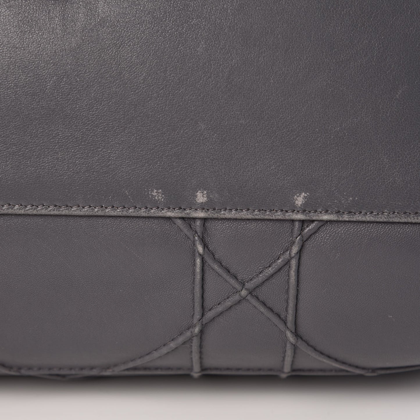 Lambskin Cannage Granville Polochon Grey