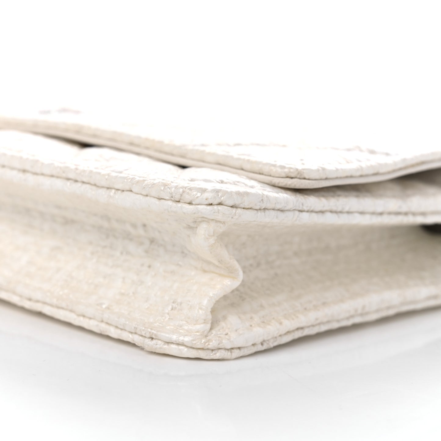 Tweed Quilted Wallet on Chain WOC White