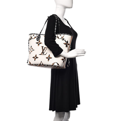 Louis Vuitton Monogram Giant Jungle Neverfull MM Ivory 2 of 10