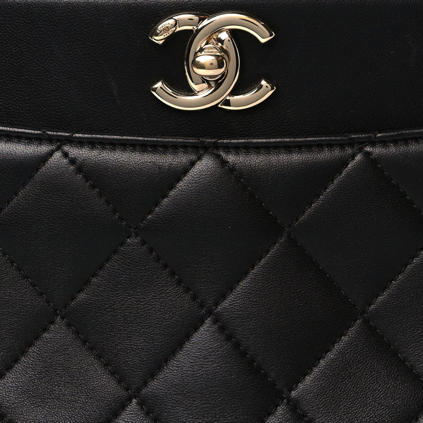 Lambskin Carry Chic Shopping Tote Black