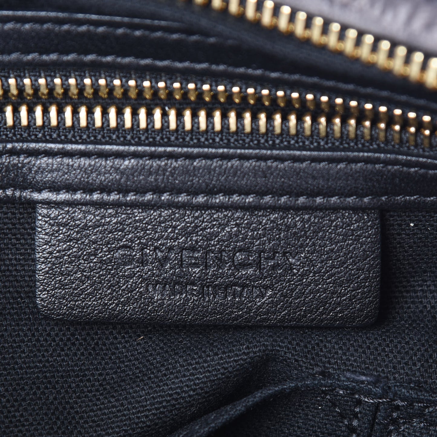 Nubuck Crocodile Embossed Medium Pandora Grey
