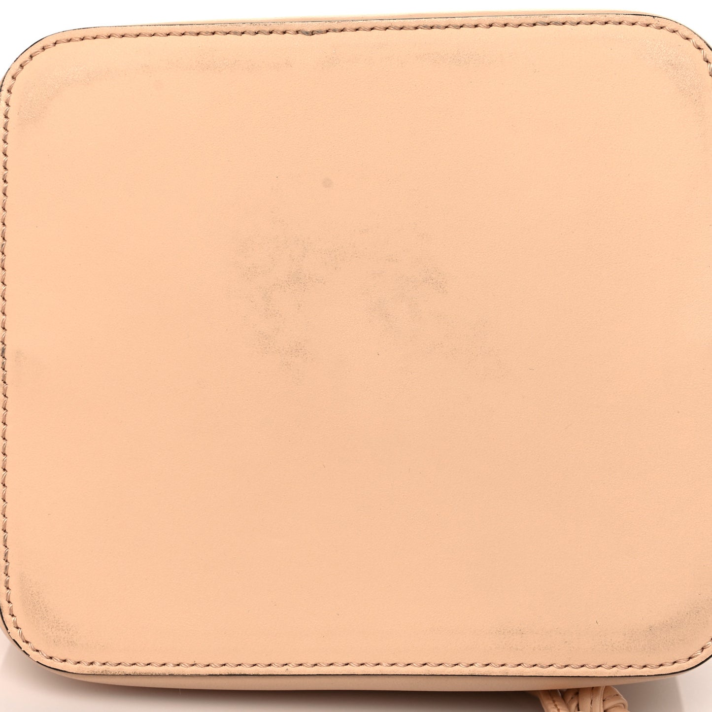 Vitello Grace Matte F is Fendi Grande Mon Tresor Bucket Bag Plaster