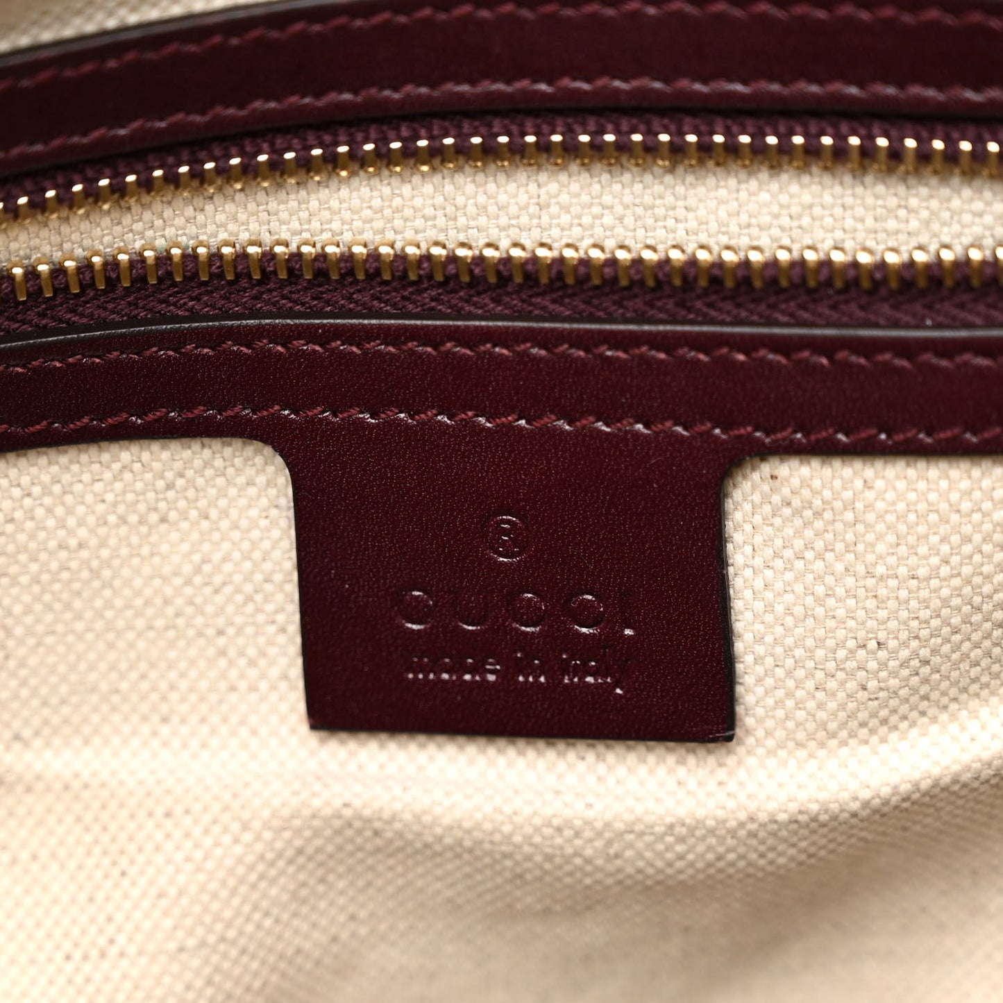 Imprime Monogram Medium Joy Boston Bordeaux
