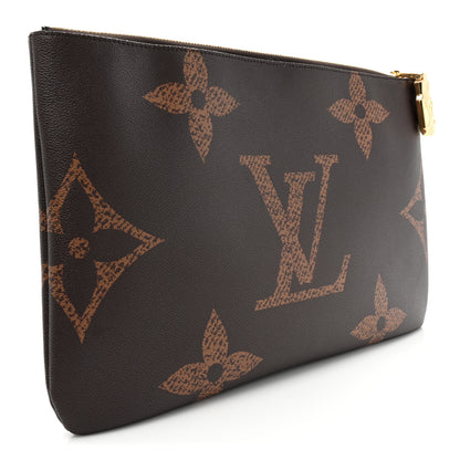 Louis Vuitton Monogram Pochette Cles XL 3 of 8