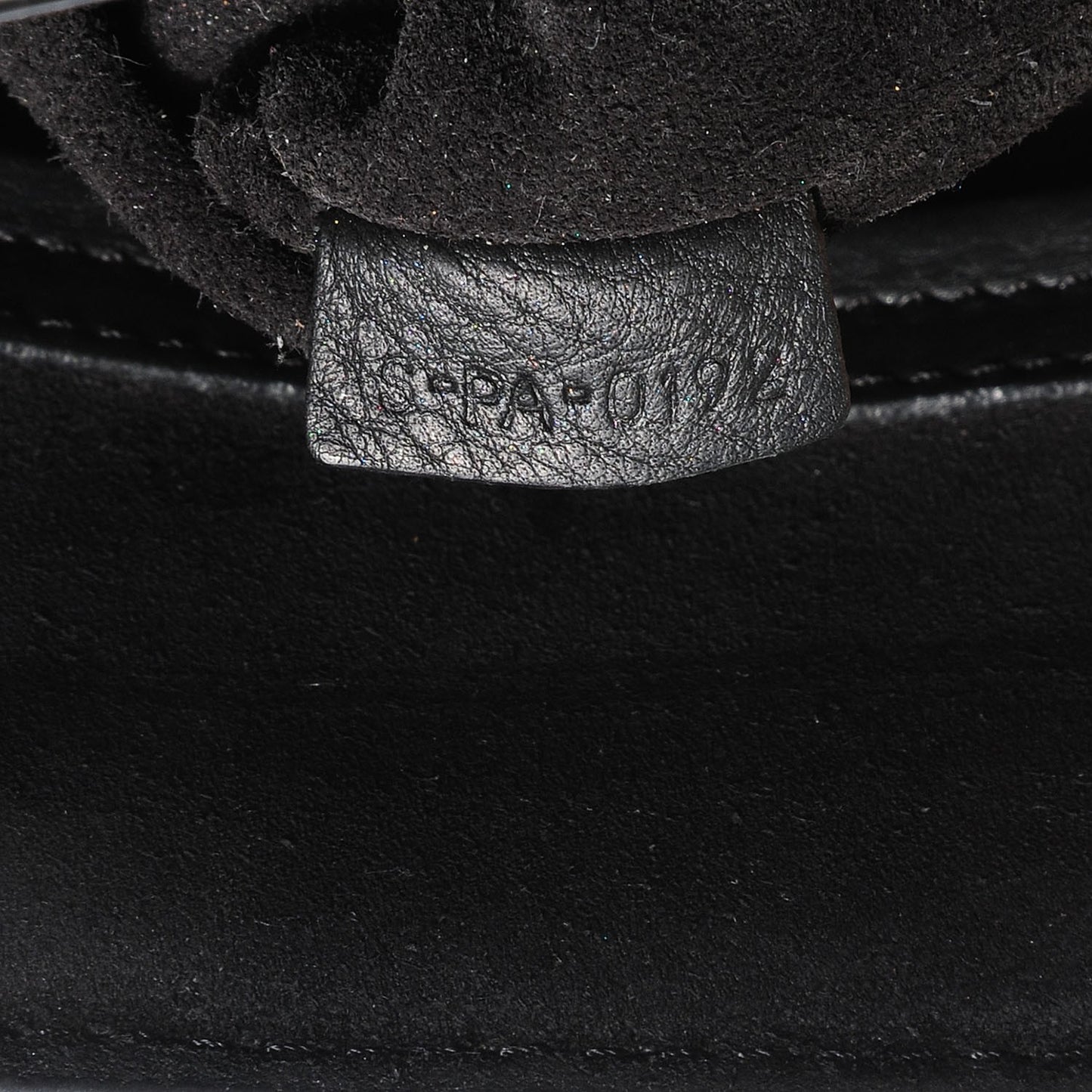 Supple Calfskin Medium Phantom Luggage Black