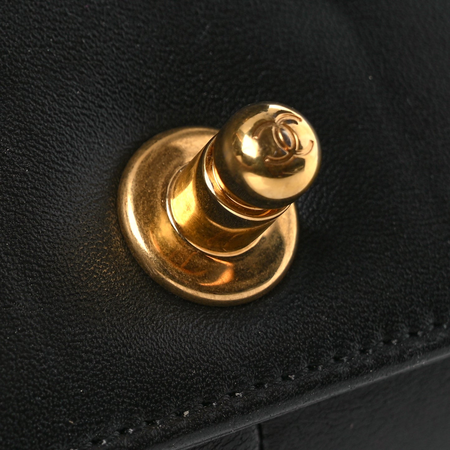 Lambskin Chevron Chain Stitched Medium Boy Flap Black