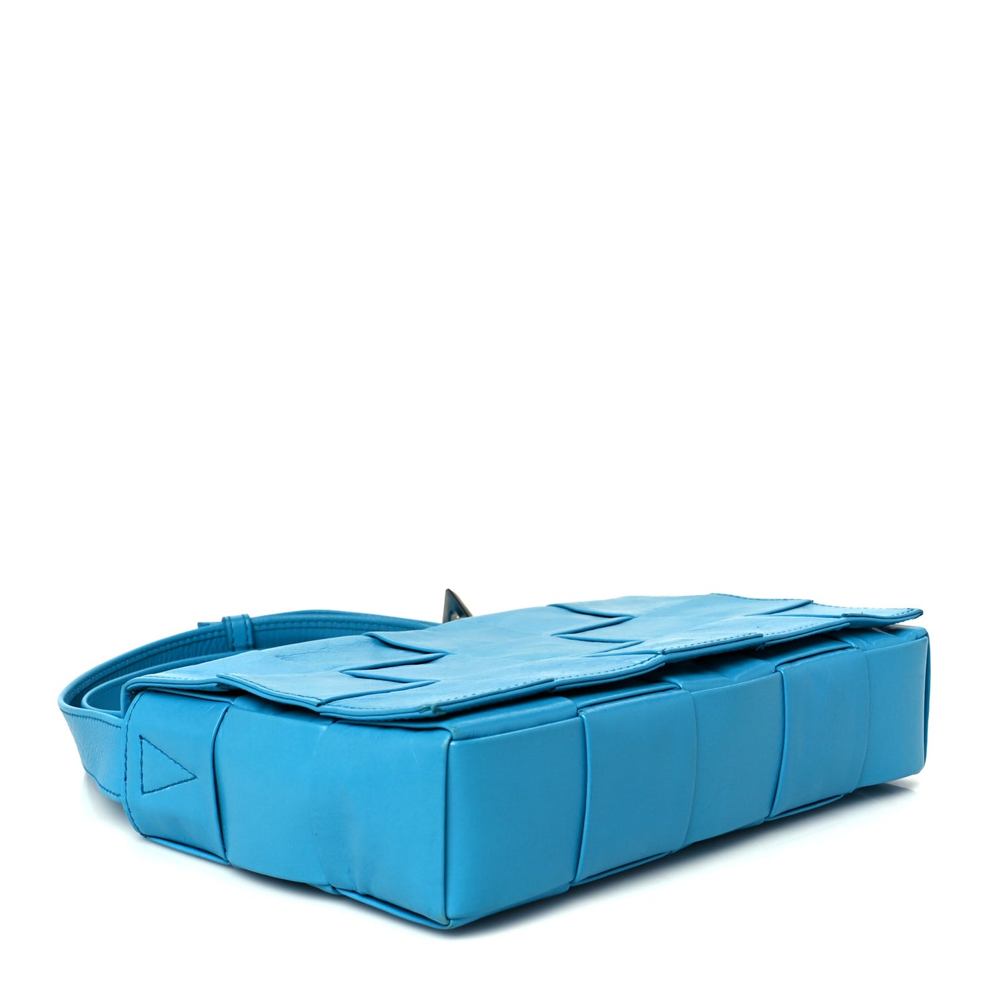 Paper Calfskin Maxi Intreccio Small Cassette Crossbody Bag Pool