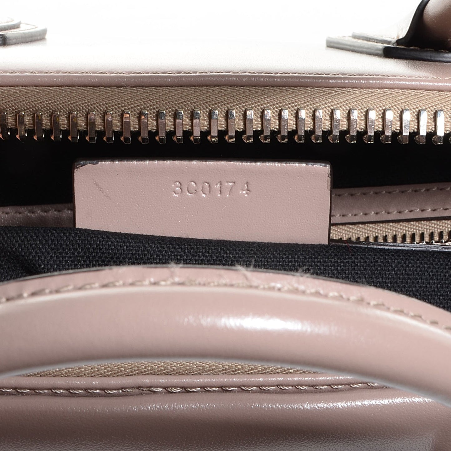 Smooth Calfskin Small Antigona Linen