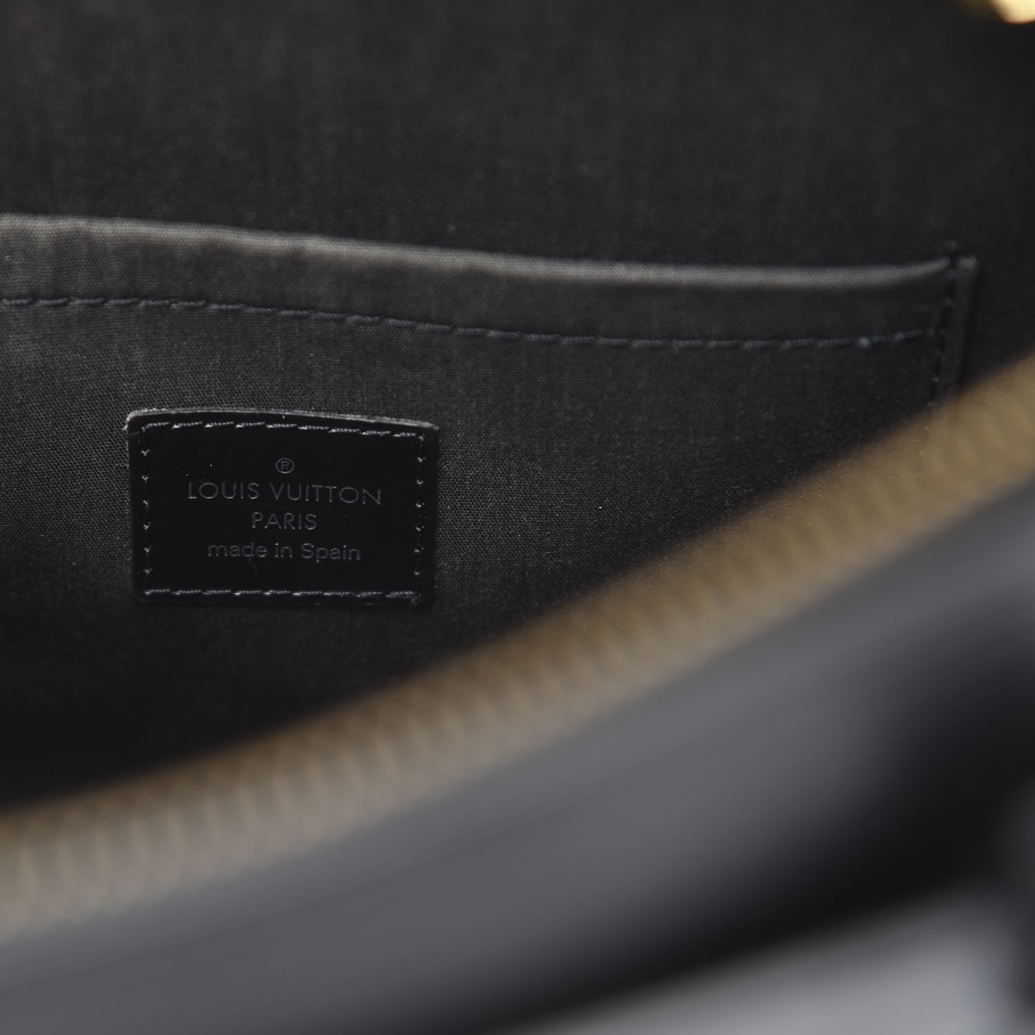 Louis Vuitton Epi Croisette PM Black 6 of 11