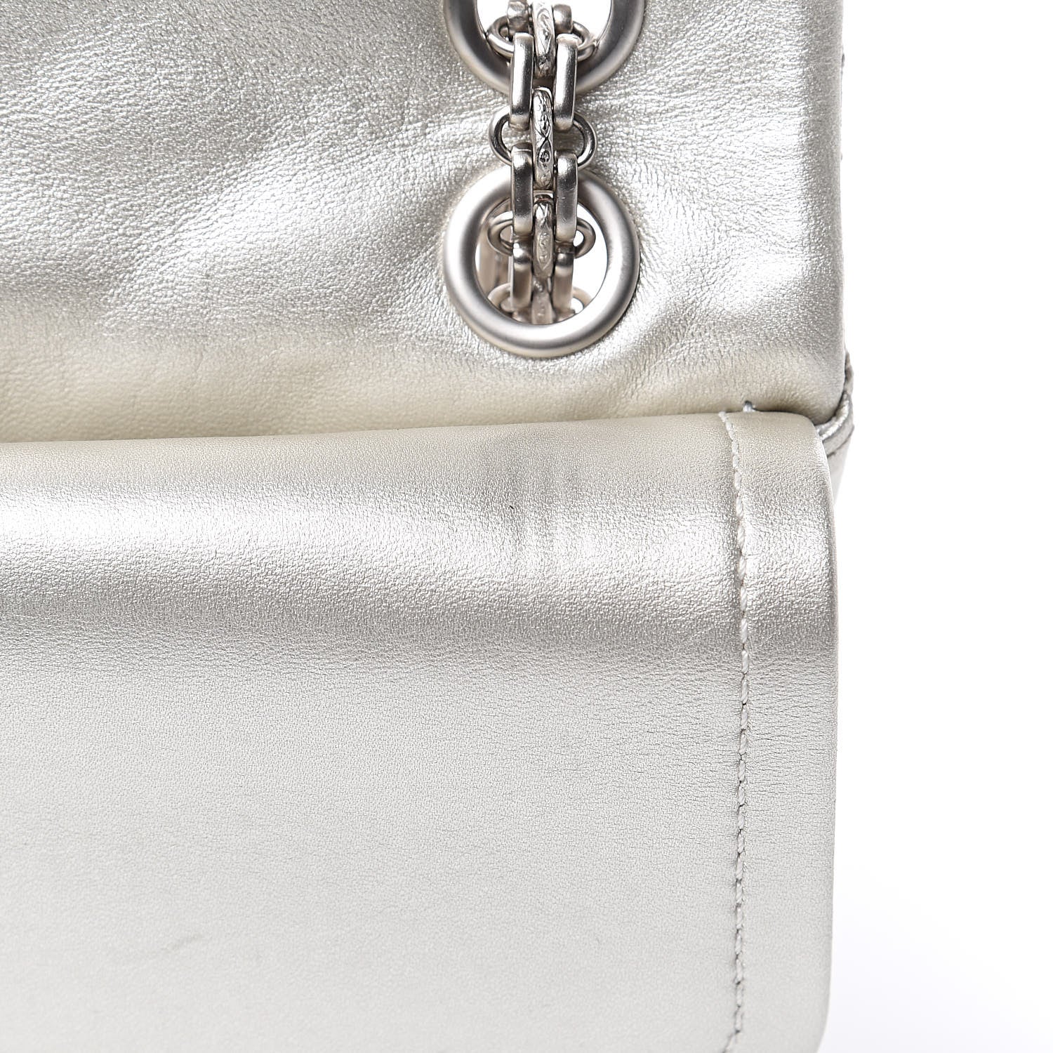 Chanel Metallic Aged Calfskin 2.55 Reissue 225 Flap Silver 12 of 16