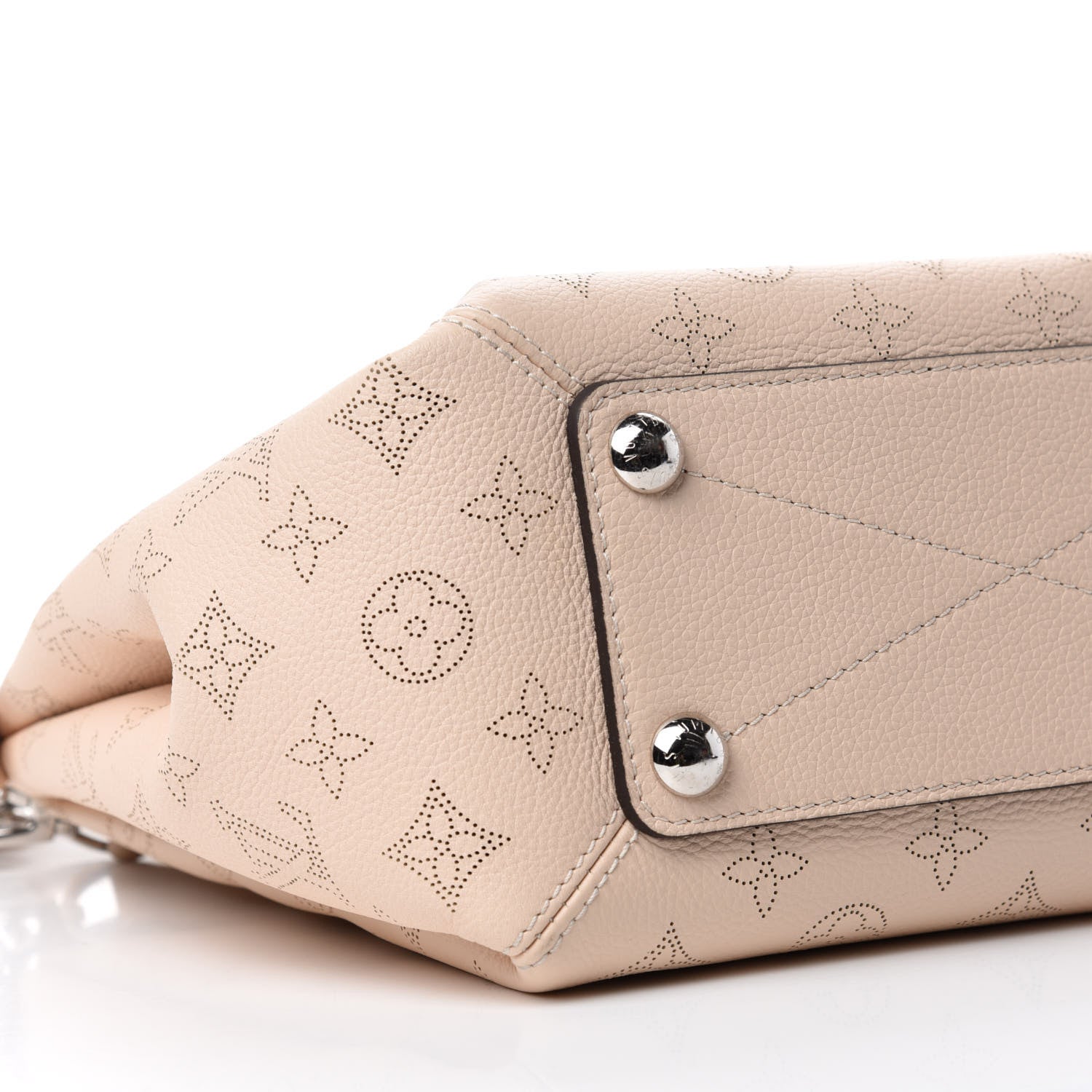 Louis Vuitton Mahina Babylone Chain BB Cream 6 of 13