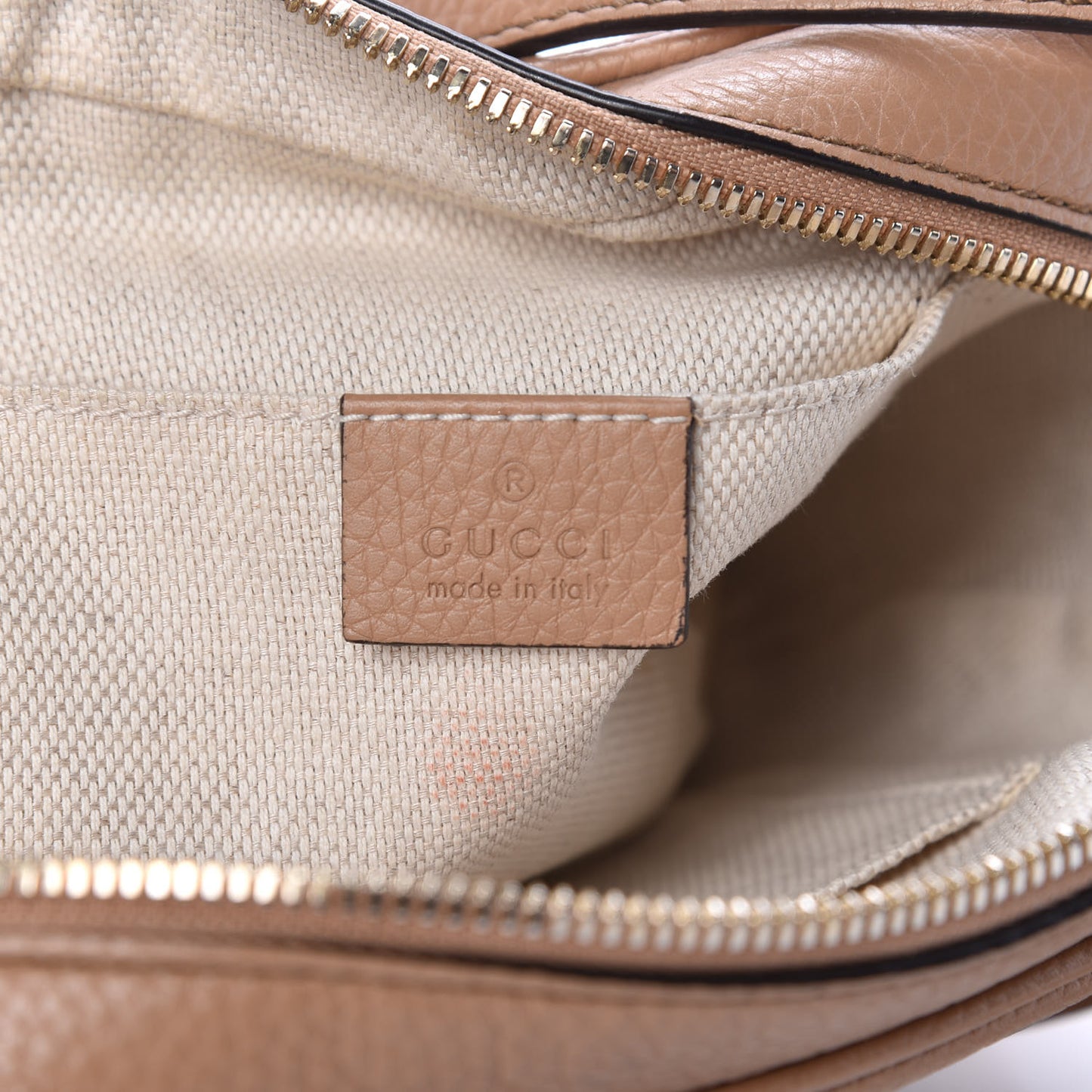 Pebbled Calfskin Small Soho Disco Bag Camelia