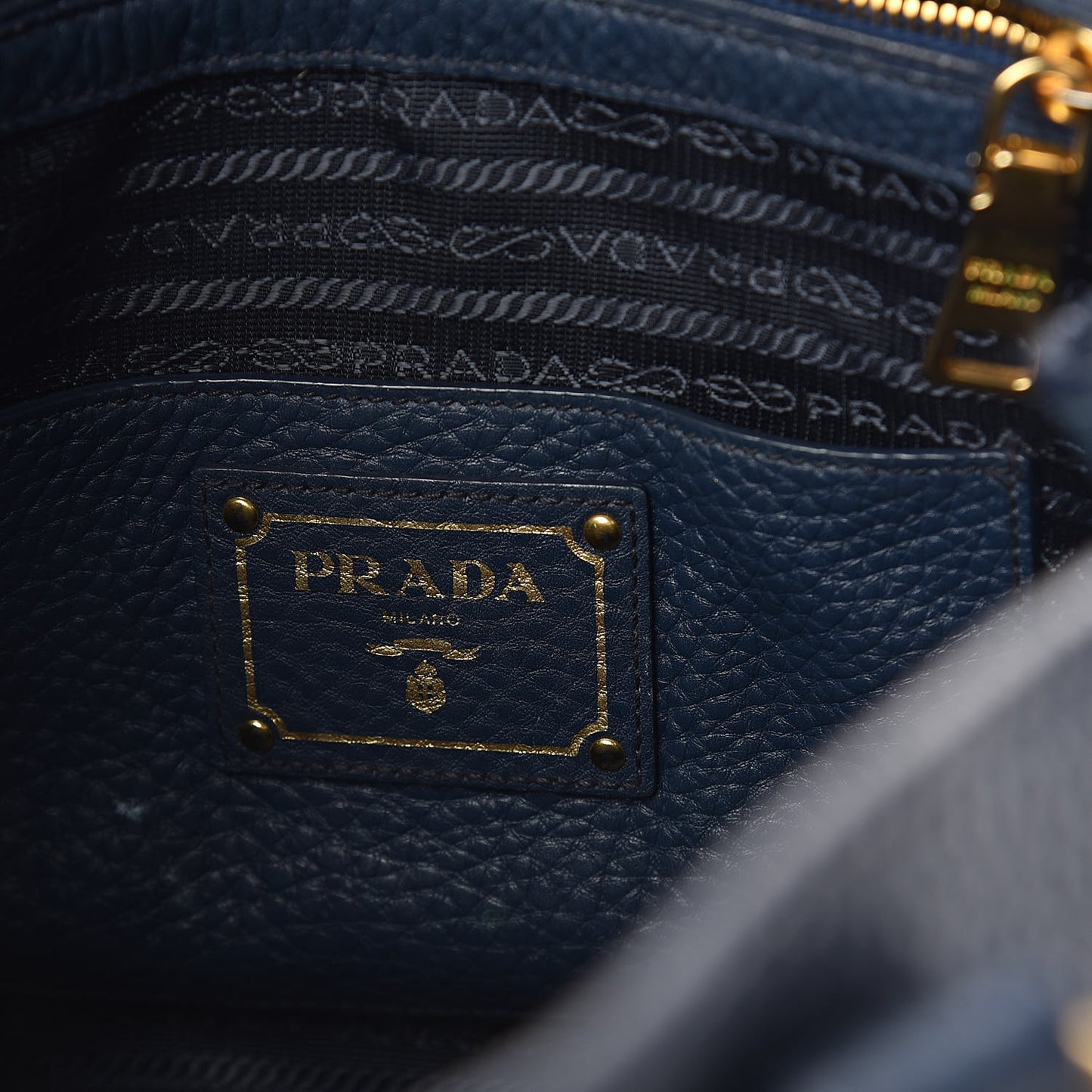 Vitello Daino Tote Bluette