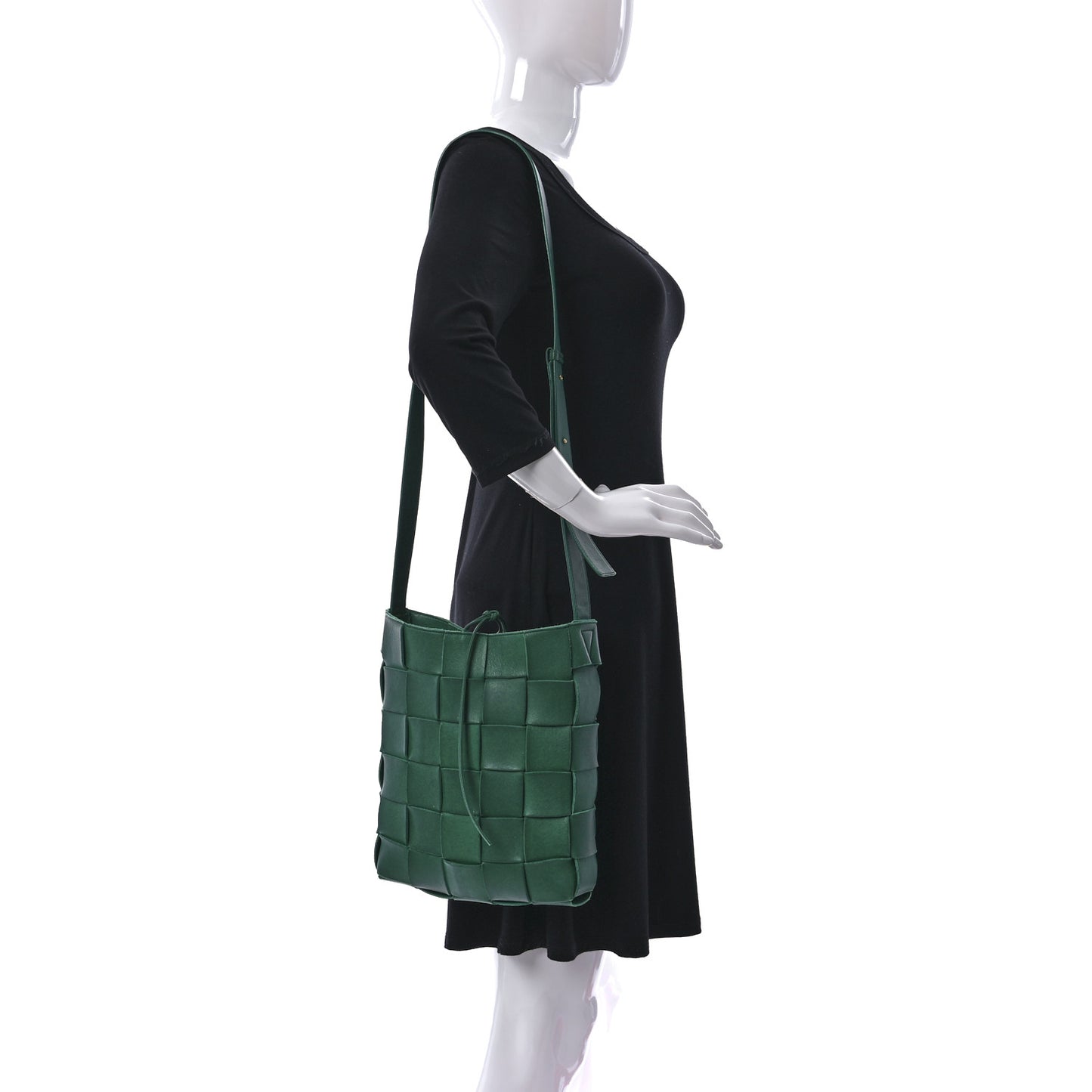 Lambskin Maxi Intrecciato Cassette Messenger Racing Green